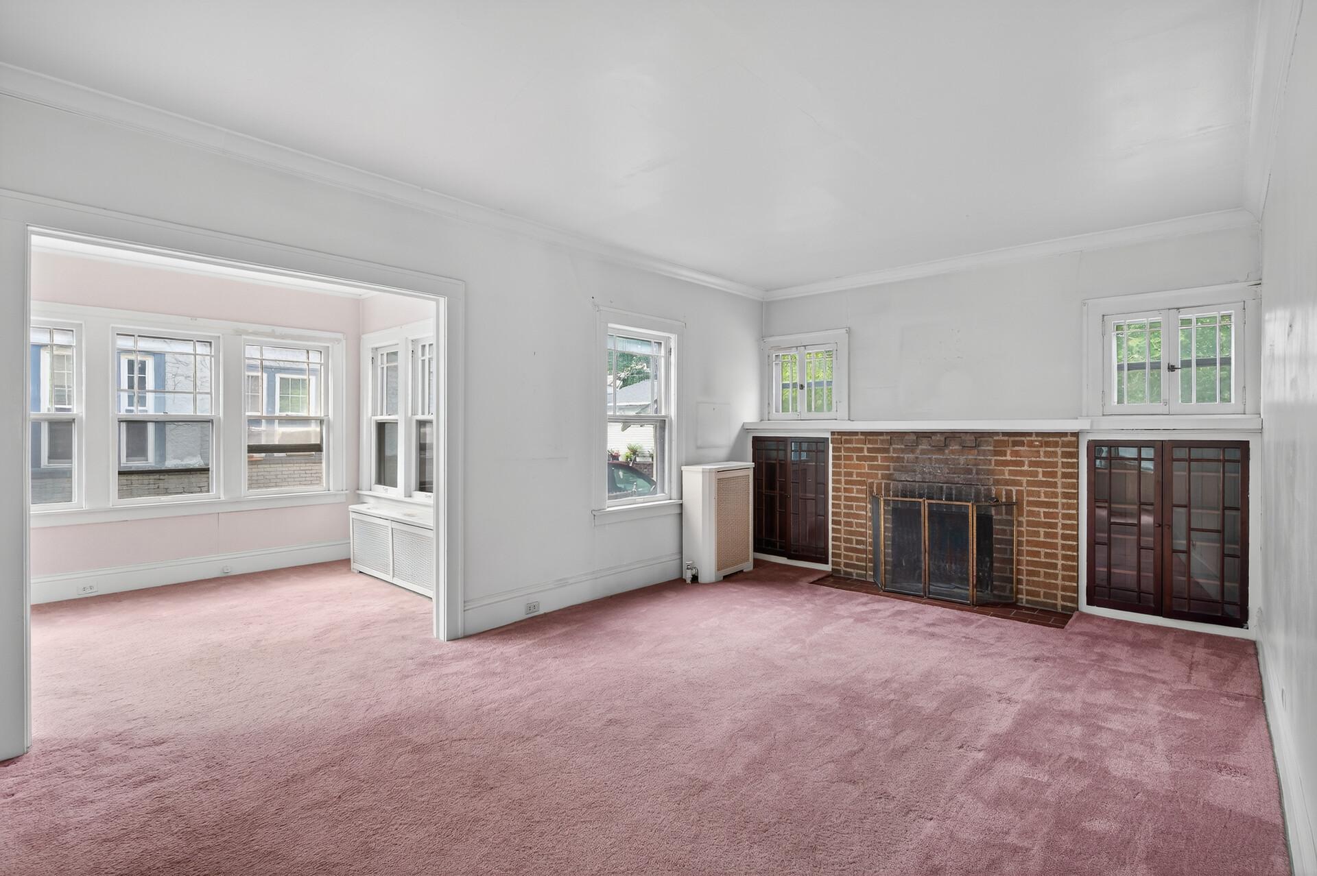 Minneapolis, Minnesota, 55409, United States, 4 Bedrooms Bedrooms, ,2 BathroomsBathrooms,Residential,For Sale,1959078
