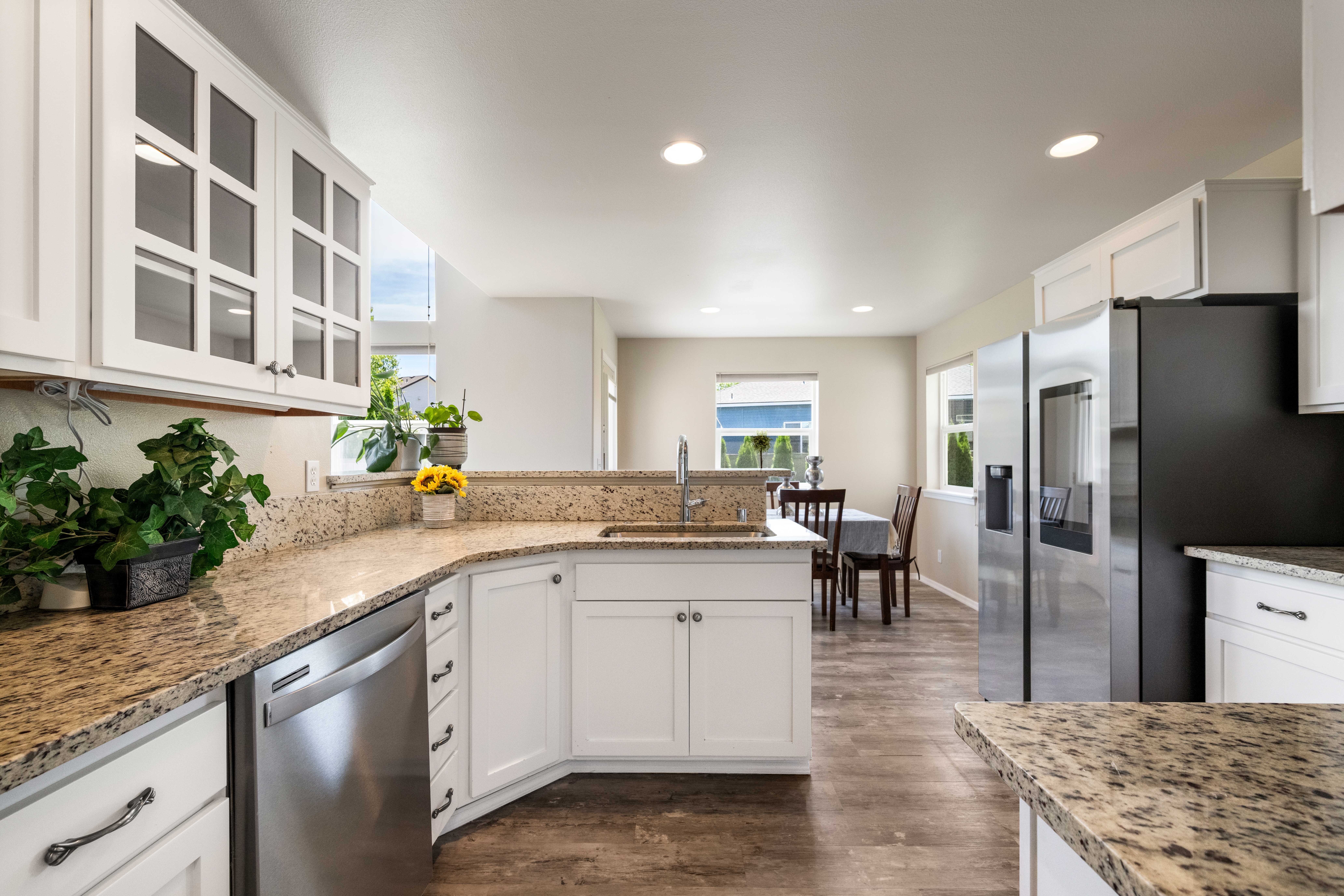  4+ Bedrooms with 3 car garage in Creekstone - 物件實景