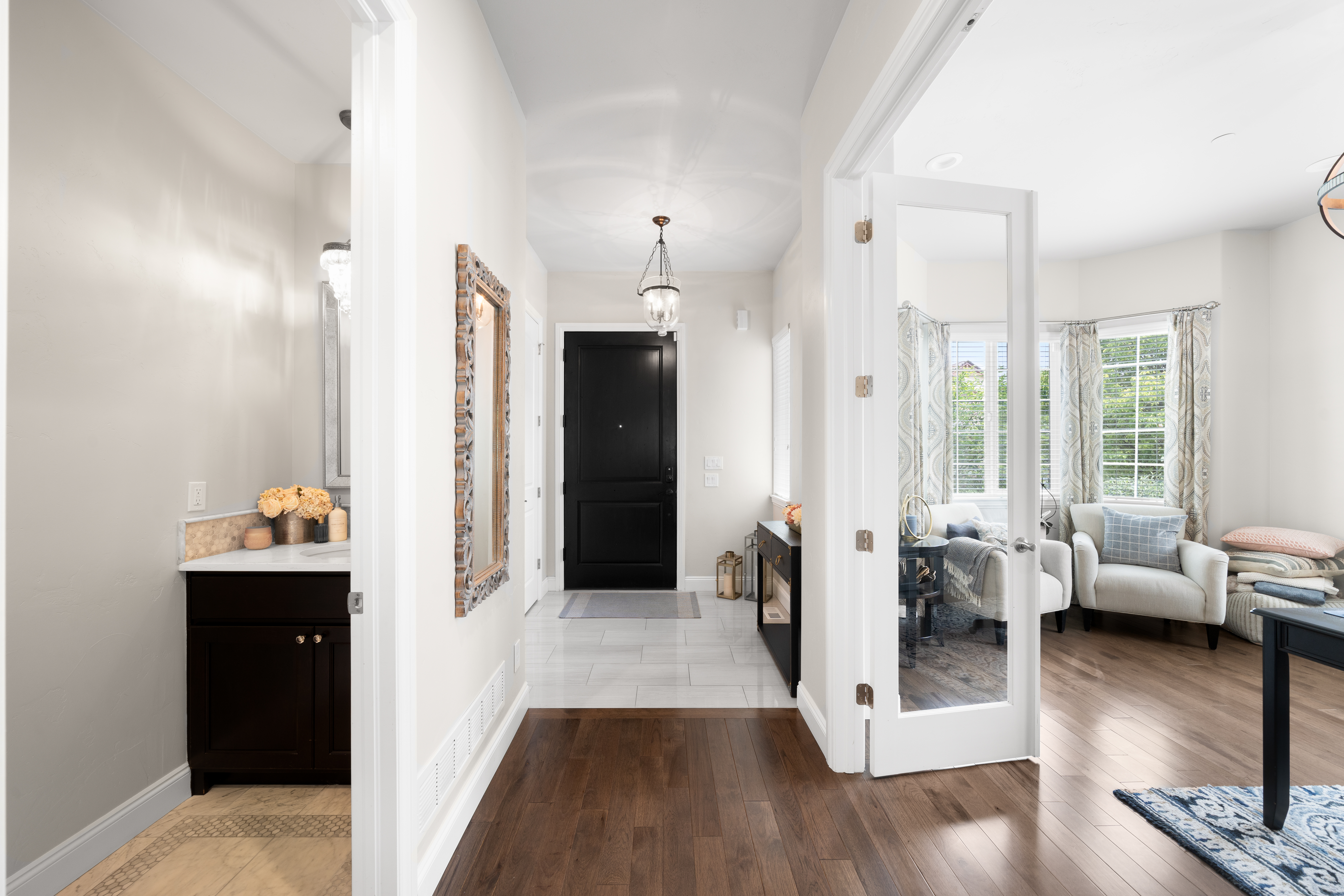  Beautifully upgraded home blends luxury, comfort, and functionality. - 物件實景
