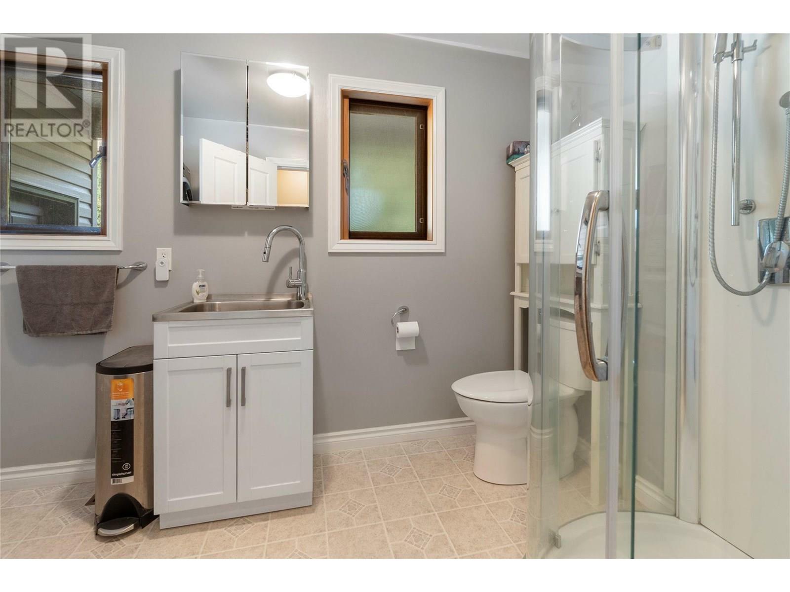 CASTLEGAR, British Columbia, V1N 4S6, CA, 4 Bedrooms Bedrooms, ,3 BathroomsBathrooms,Residential,For Sale,1859816