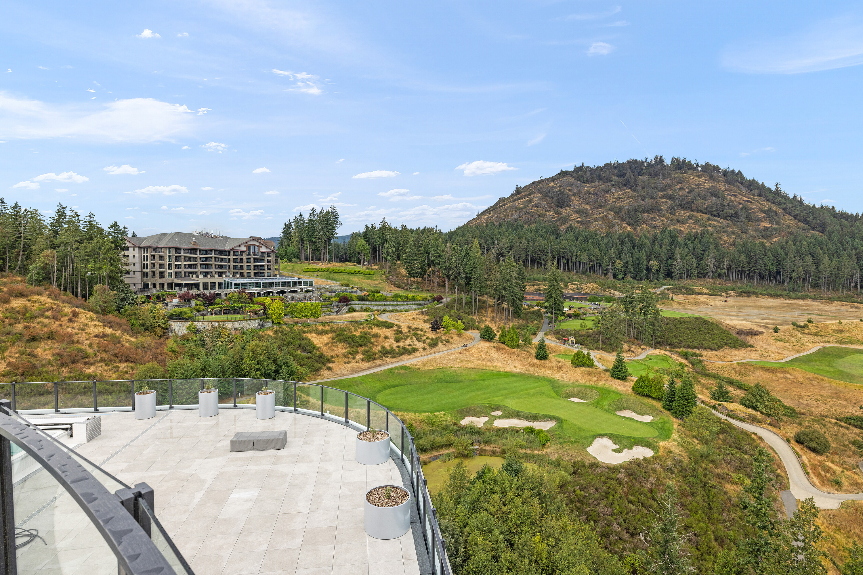  Elevated Above the Fairways - 物件實景