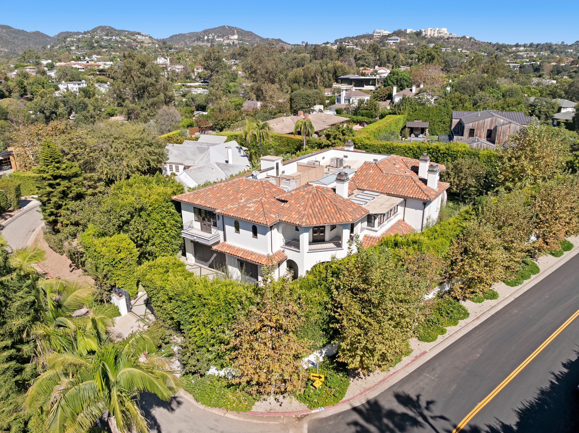 305 North Tigertail Road
