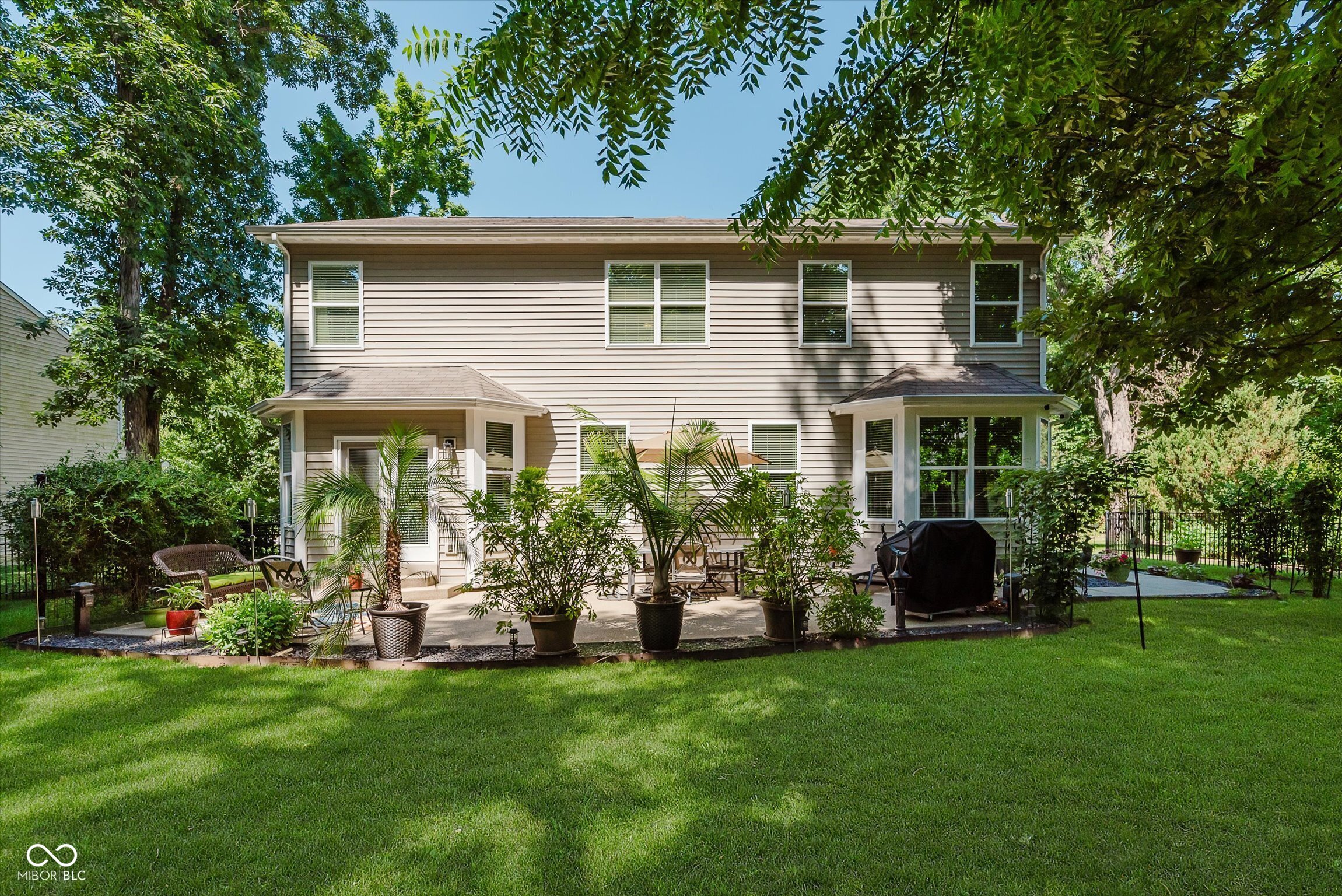 Avon, Indiana, 46123, United States, 5 Bedrooms Bedrooms, ,4 BathroomsBathrooms,Residential,For Sale,1881404