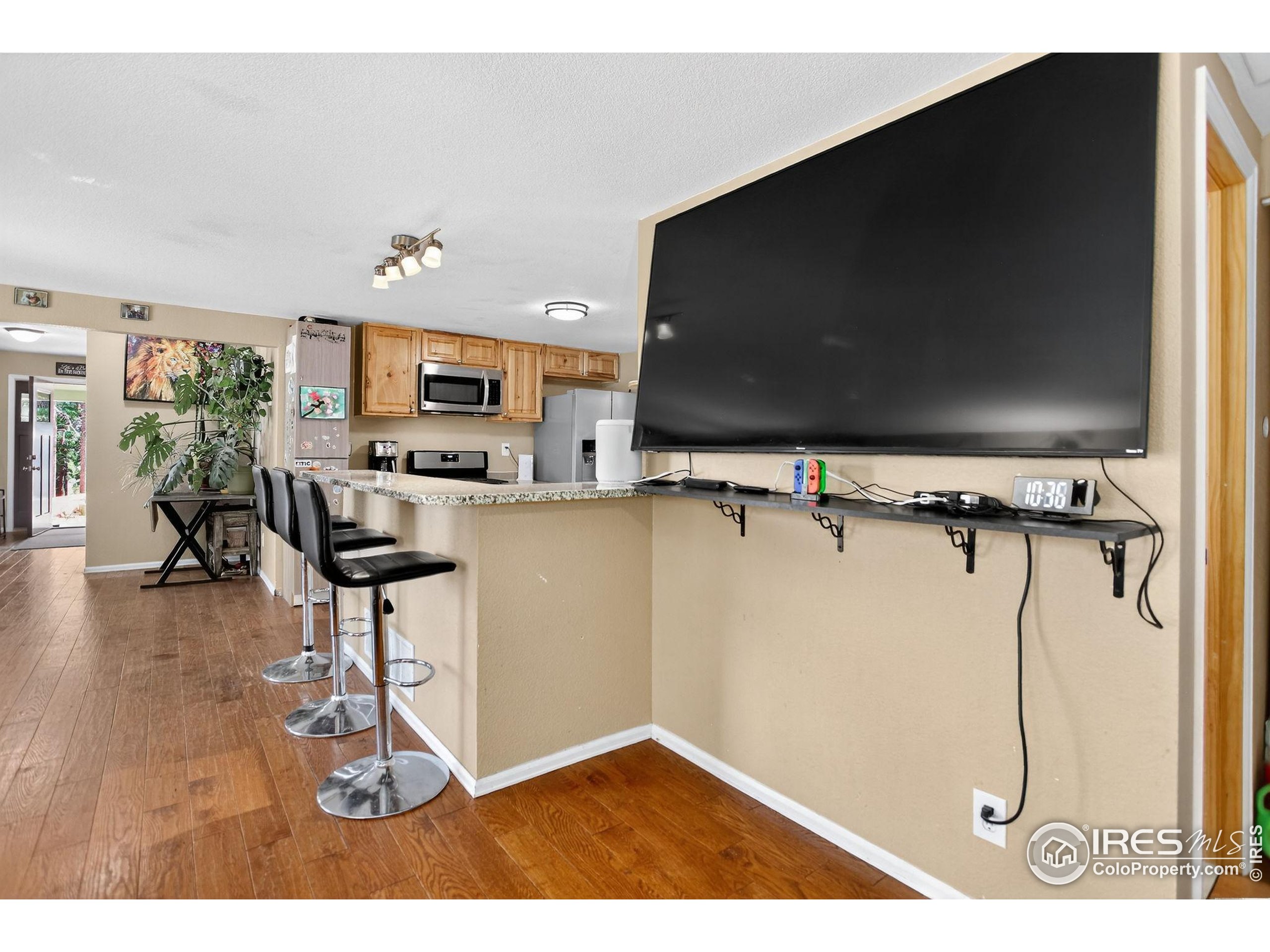 Conifer, Colorado, 80433, United States, 3 Bedrooms Bedrooms, ,2 BathroomsBathrooms,Residential,For Sale,1991521