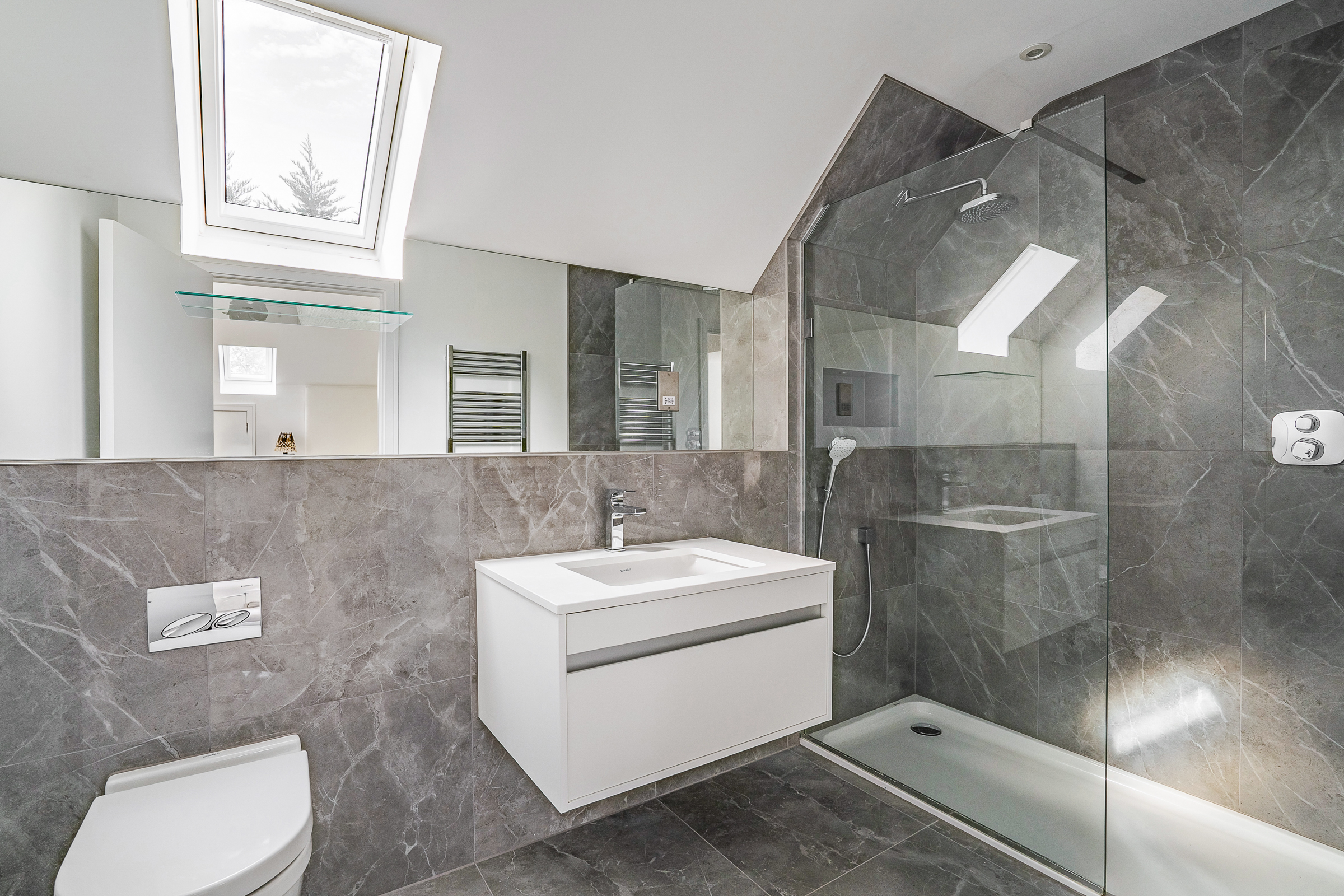  Five Bedroom Family Home with Gated Driveway, moments from Ascot High Street - 物件實景