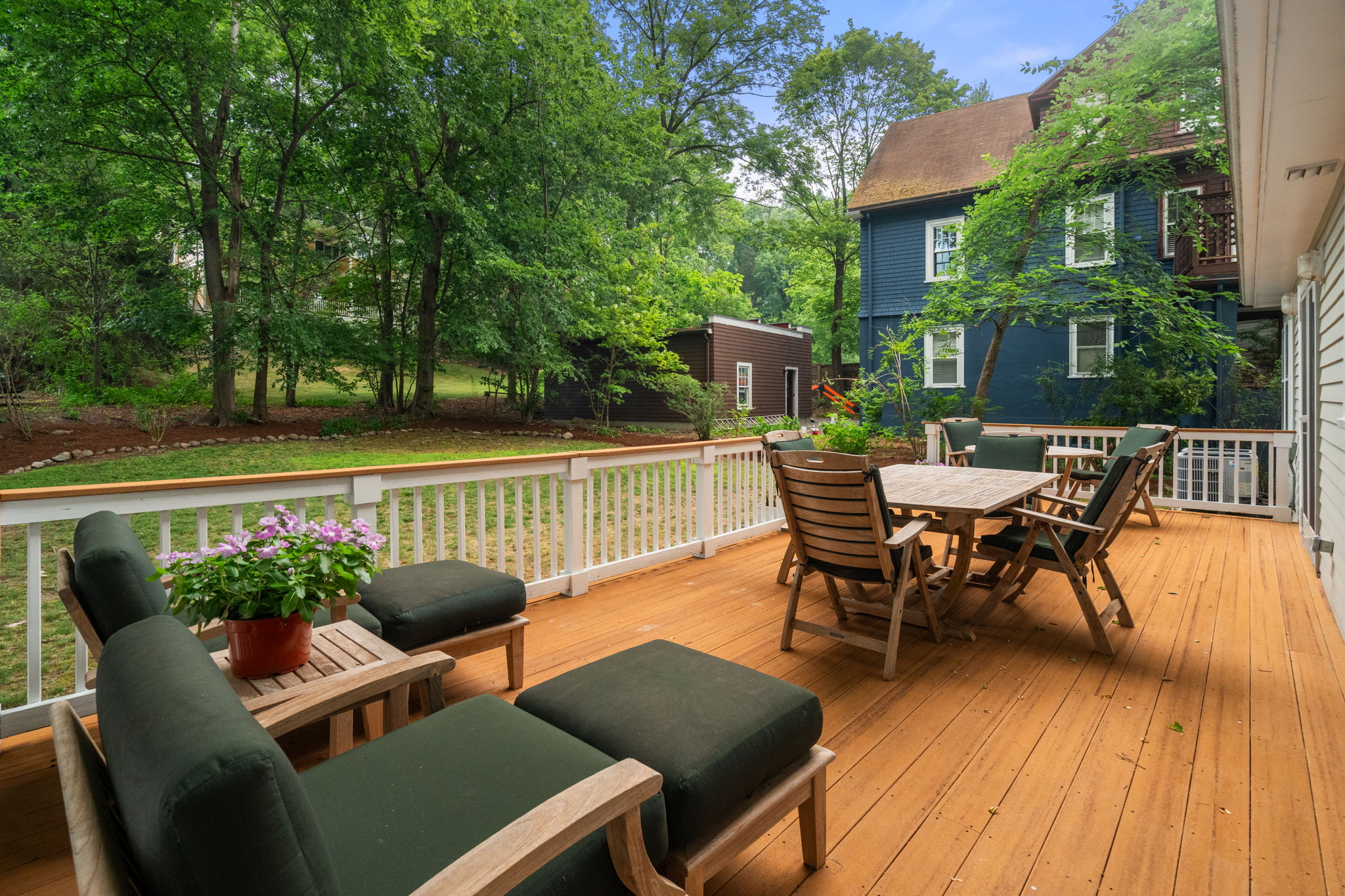 16 Lewis Street, Newton, MA, 02458 - 物件實景