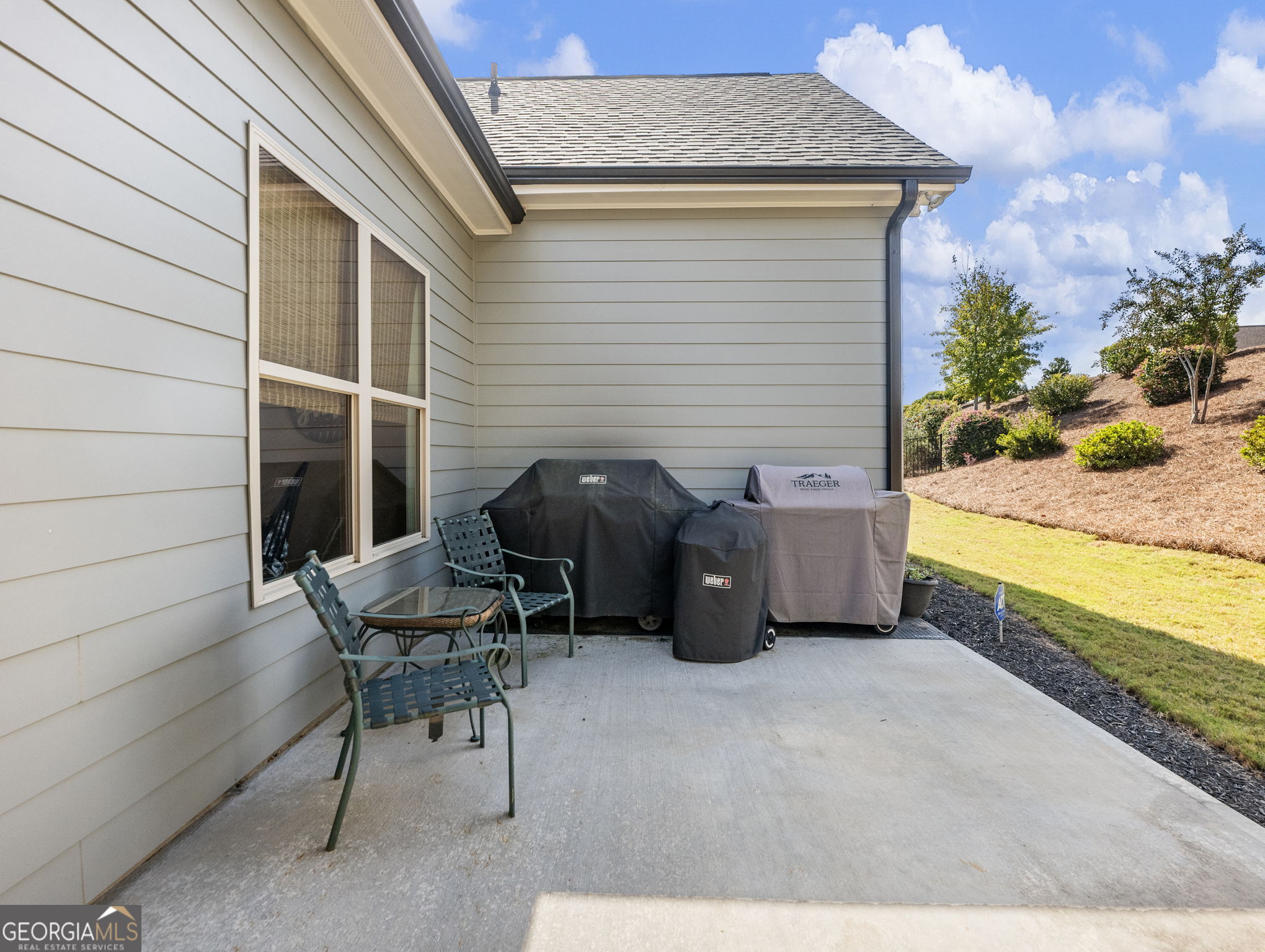 Hoschton, Georgia, 30548, United States, 5 Bedrooms Bedrooms, ,3 BathroomsBathrooms,Residential,For Sale,1986295