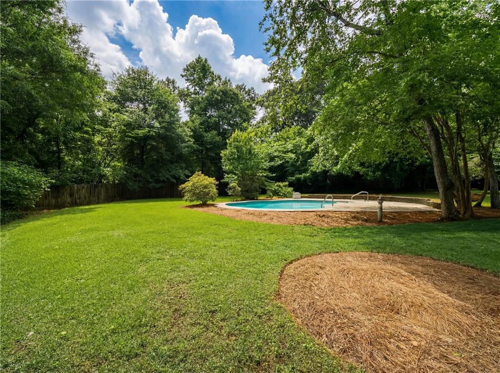 Roswell, Georgia, 30076, United States, 4 Bedrooms Bedrooms, ,3 BathroomsBathrooms,Residential,For Sale,2049337
