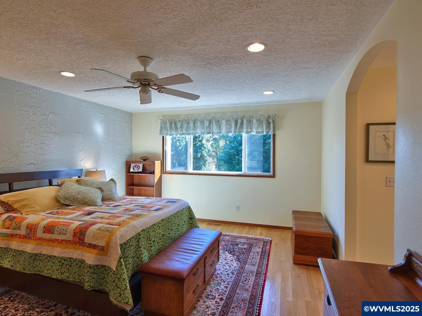 Portland, Oregon, 97229, United States, 4 Bedrooms Bedrooms, ,3 BathroomsBathrooms,Residential,For Sale,1958422