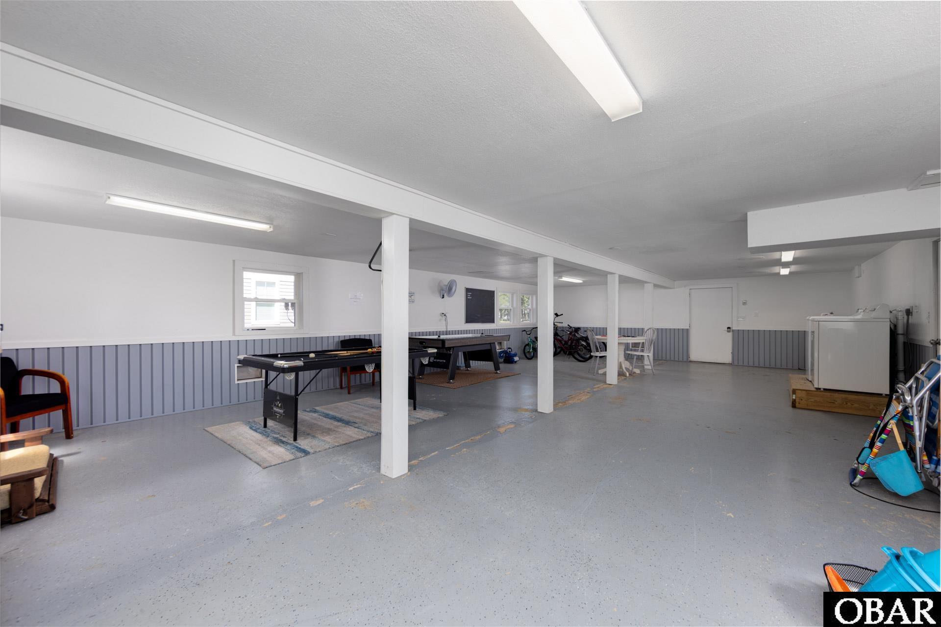 Kill Devil Hills, North Carolina, 27948, United States, 3 Bedrooms Bedrooms, ,2 BathroomsBathrooms,Residential,For Sale,1957535