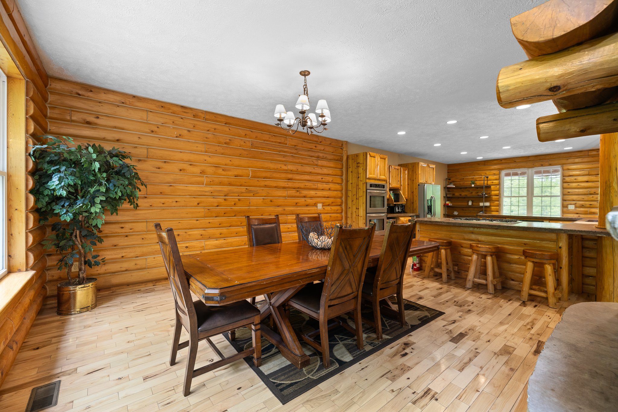 Bellaire, Michigan, 49615, United States, 5 Bedrooms Bedrooms, ,4 BathroomsBathrooms,Residential,For Sale,1826987