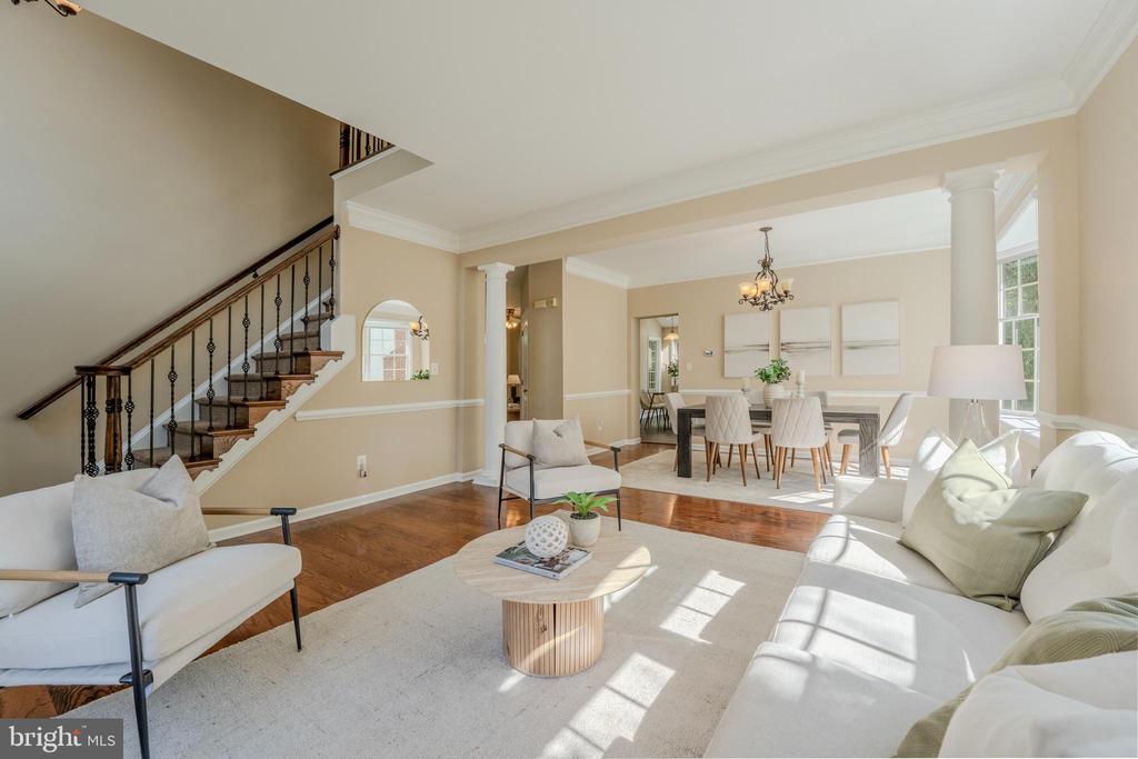Reston, Virginia, 20194, United States, 4 Bedrooms Bedrooms, ,4 BathroomsBathrooms,Residential,For Sale,2047998