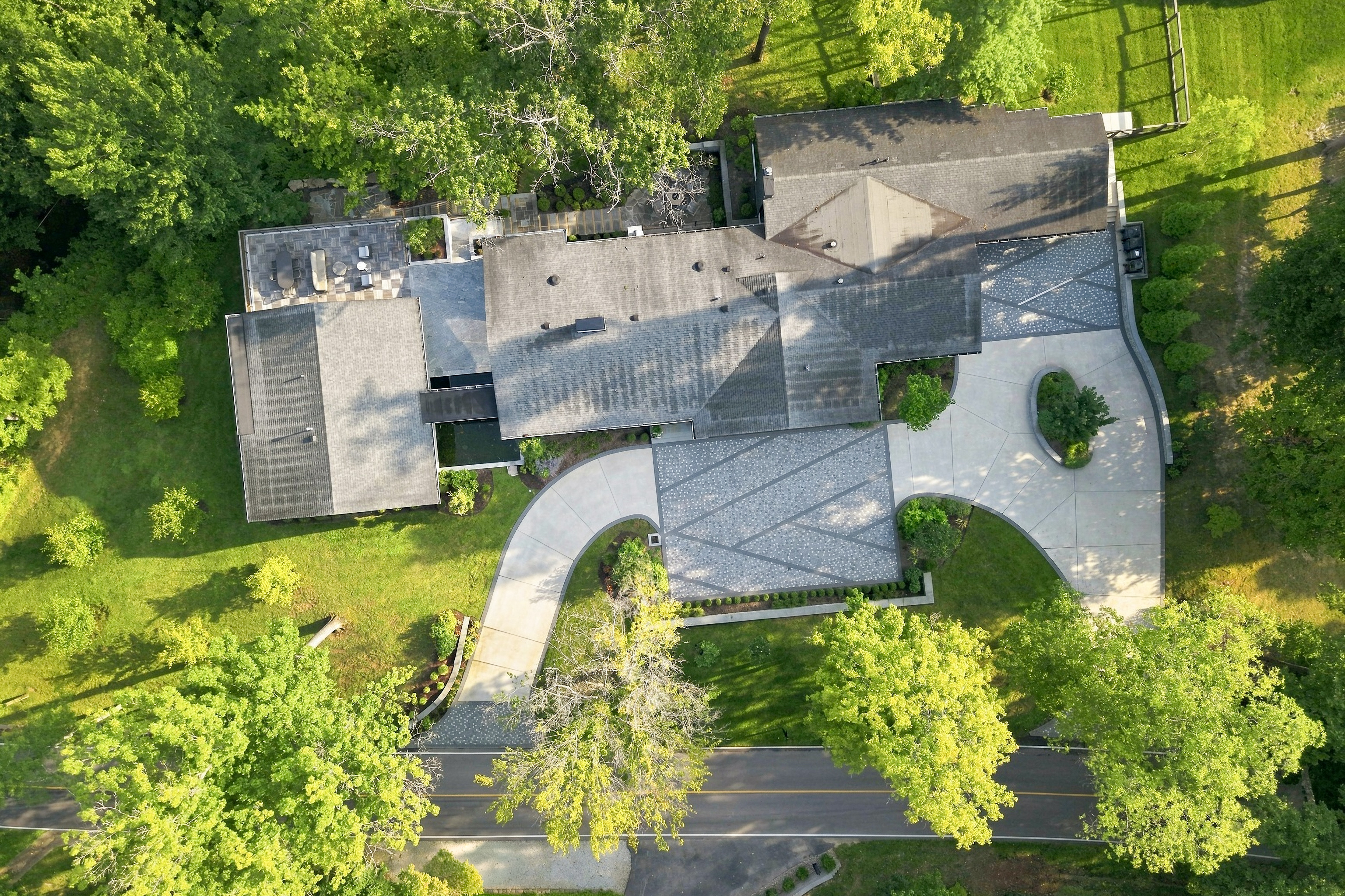  62 Indian Hills Trail, Louisville, KY 40207 - 物件實景