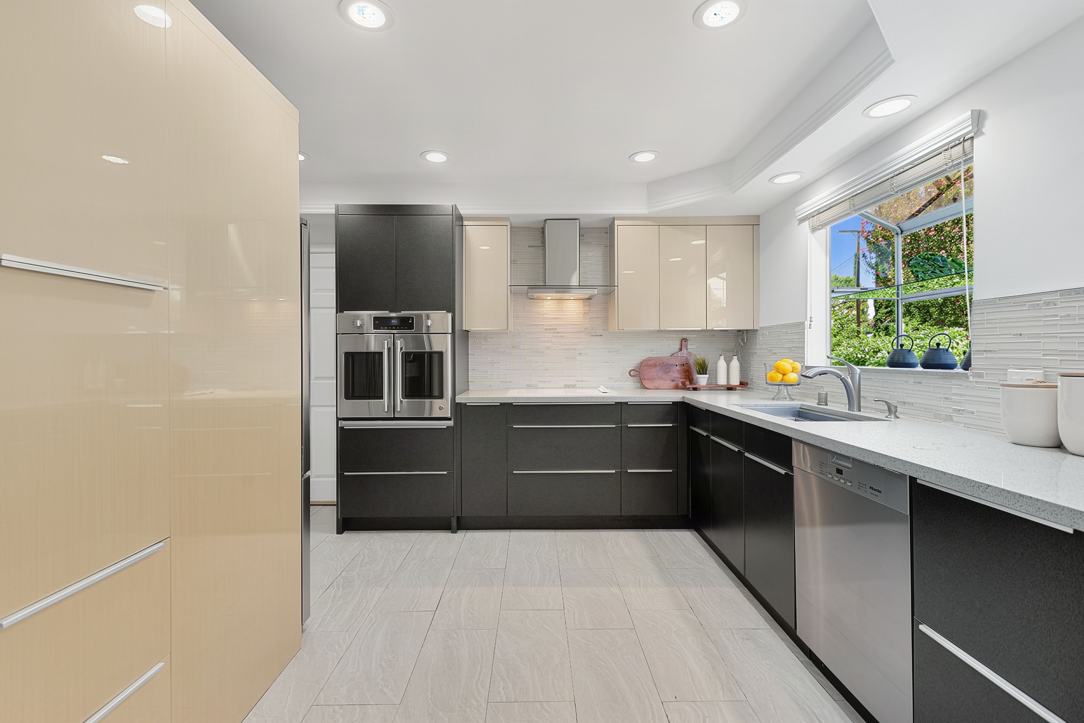  14542 Otsego Street - 物件實景