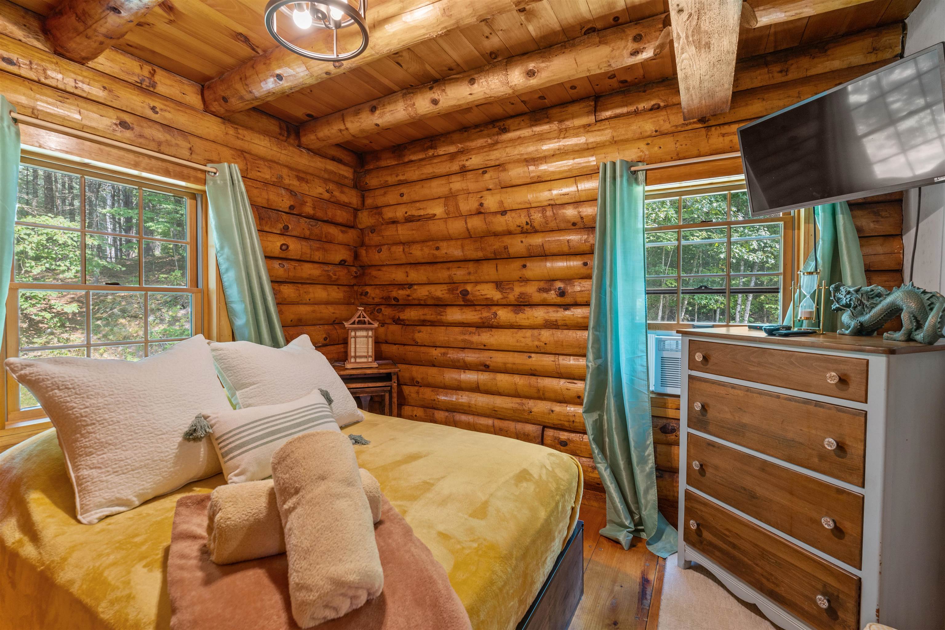 Alton, New Hampshire, 03810, United States, 4 Bedrooms Bedrooms, ,Residential,For Sale,1928654