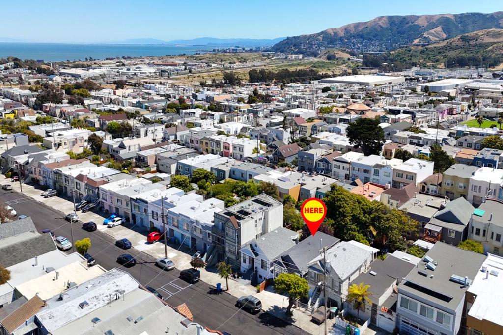 San Francisco, California, 94134, United States, 3 Bedrooms Bedrooms, ,2 BathroomsBathrooms,Residential,For Sale,1943072