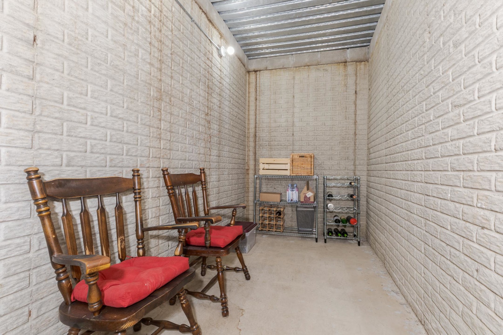 Hudson, Illinois, 61748, United States, 3 Bedrooms Bedrooms, ,5 BathroomsBathrooms,Residential,For Sale,1987913