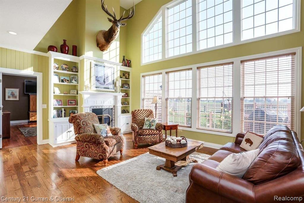 Jackson, Michigan, 49201, United States, 4 Bedrooms Bedrooms, ,3 BathroomsBathrooms,Residential,For Sale,1980498