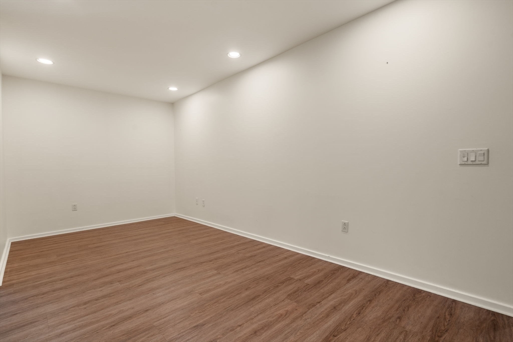 Cambridge, Massachusetts, 02138, United States, 1 Bedroom Bedrooms, ,1 BathroomBathrooms,Residential,For Sale,1883124