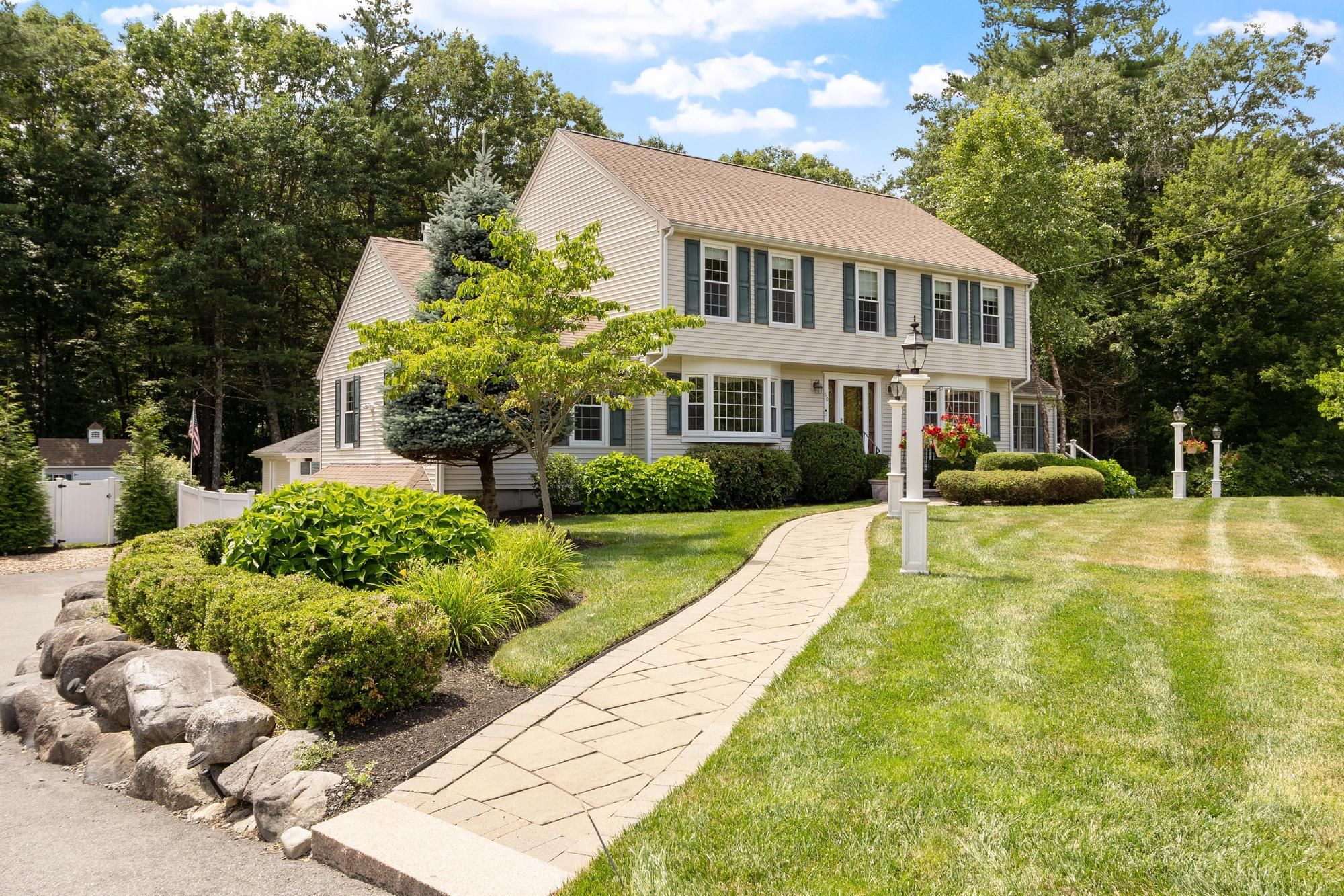  60 Wescott Circle, Tewksbury, MA, 01876 - 物件實景