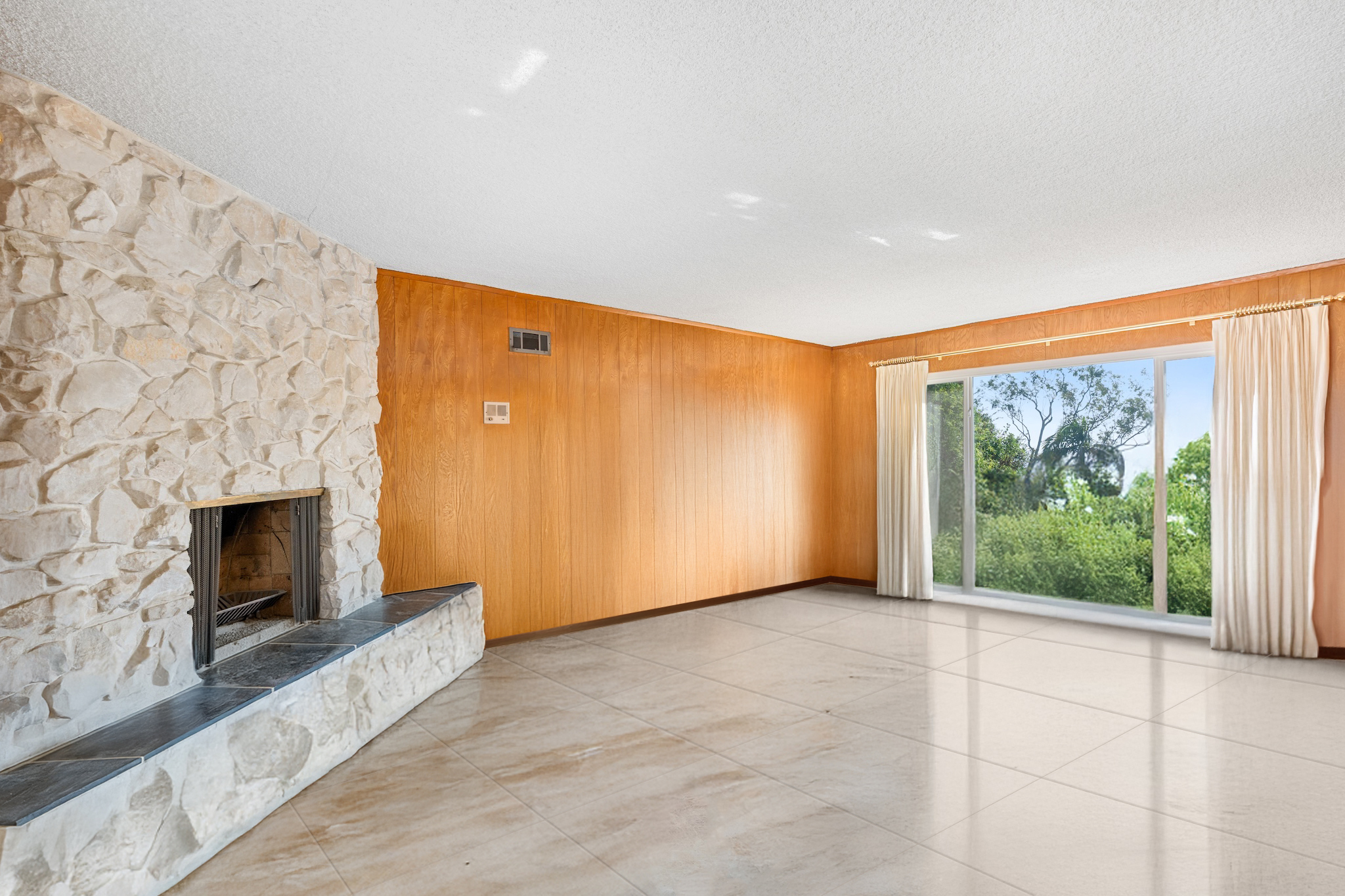  4799 Bonvue Ave - 物件實景