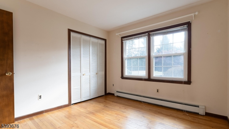 Kingwood Twp., New Jersey, 08867, United States, 3 Bedrooms Bedrooms, ,2 BathroomsBathrooms,Residential,For Sale,1988305