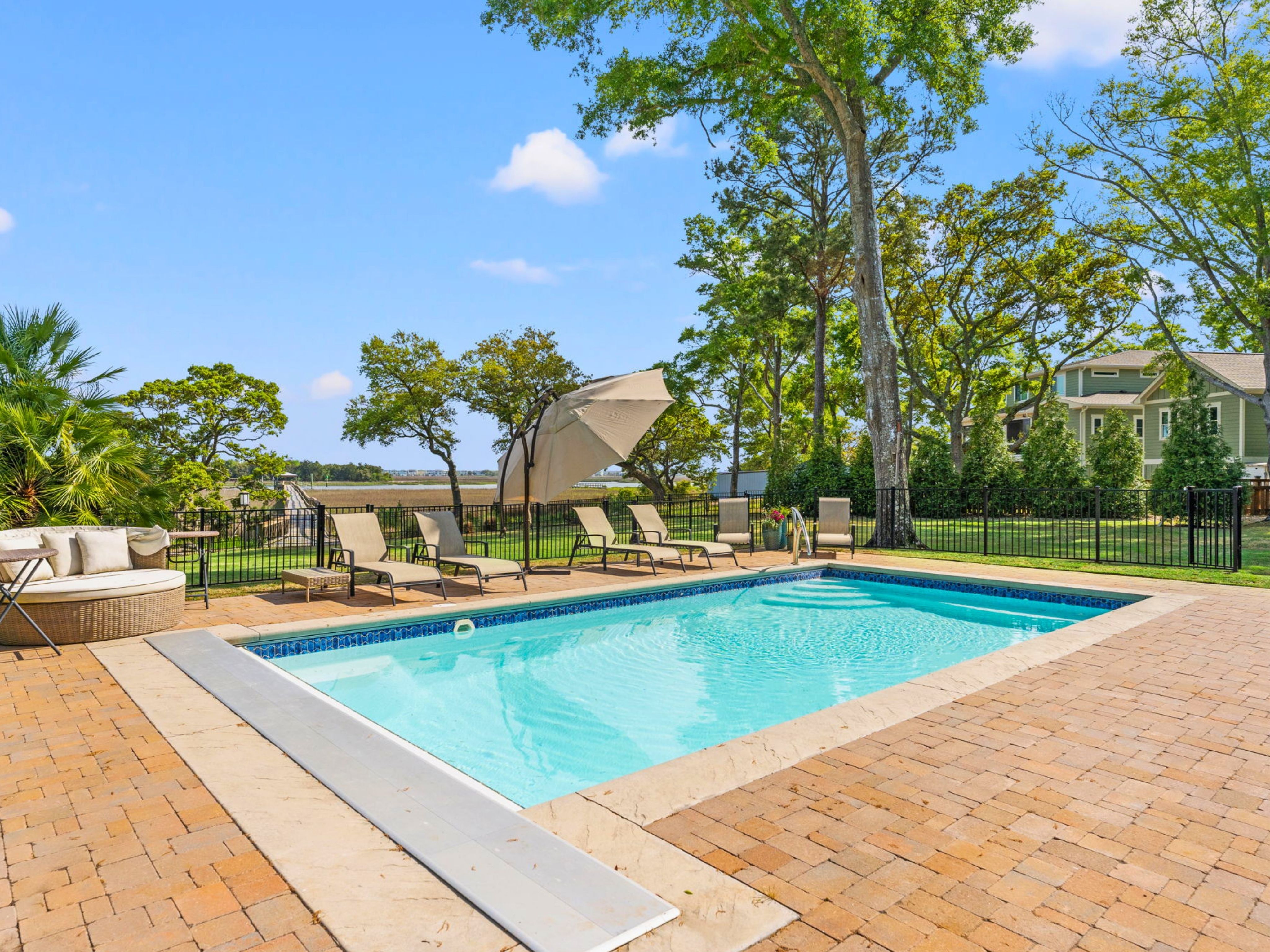  404 Shoreline Drive East, Sunset Beach, NC 28468 - 物件實景
