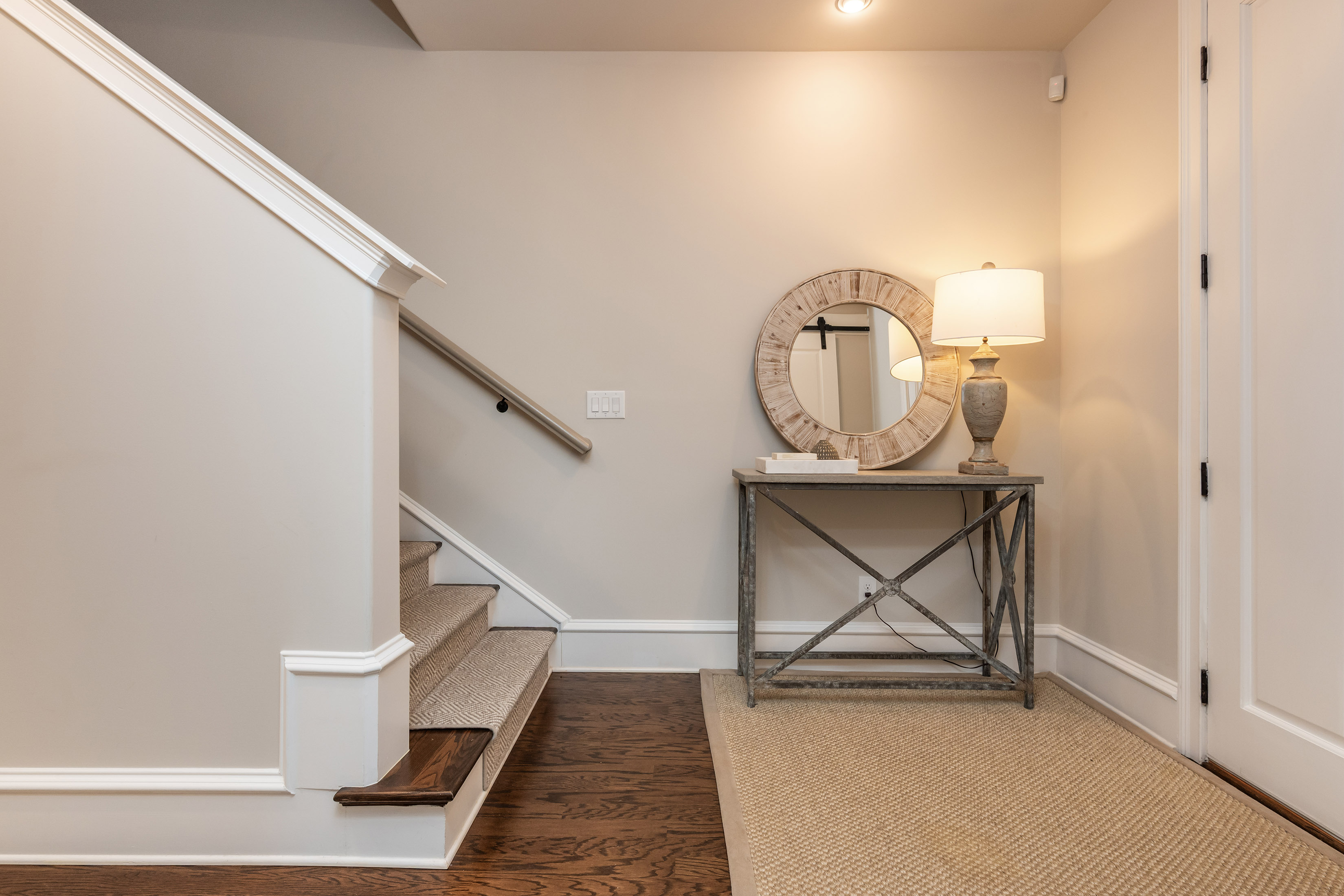  Stunning End-Unit Townhome in Avalon - 物件實景