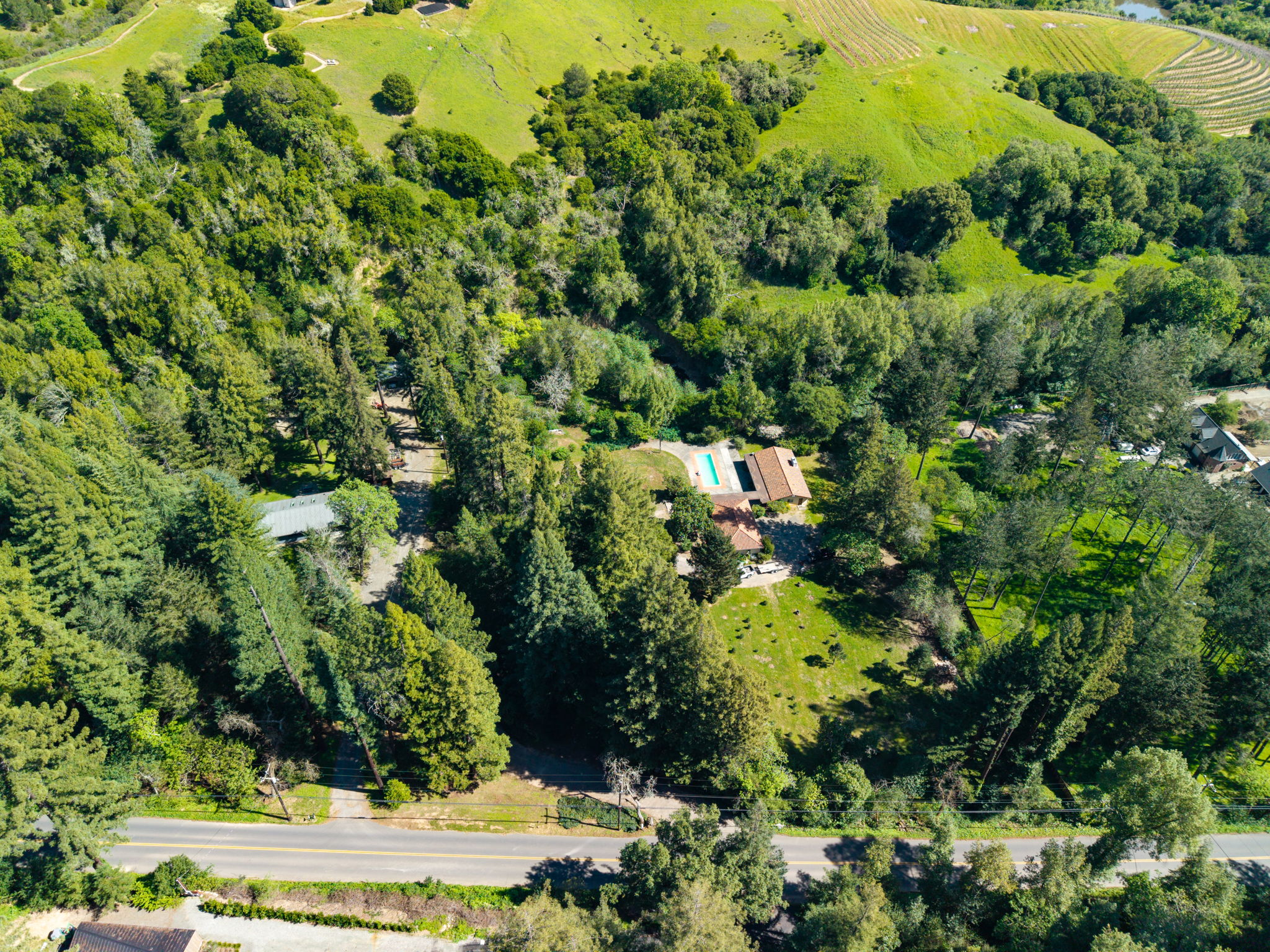  3320 Redwood Road - 物件實景