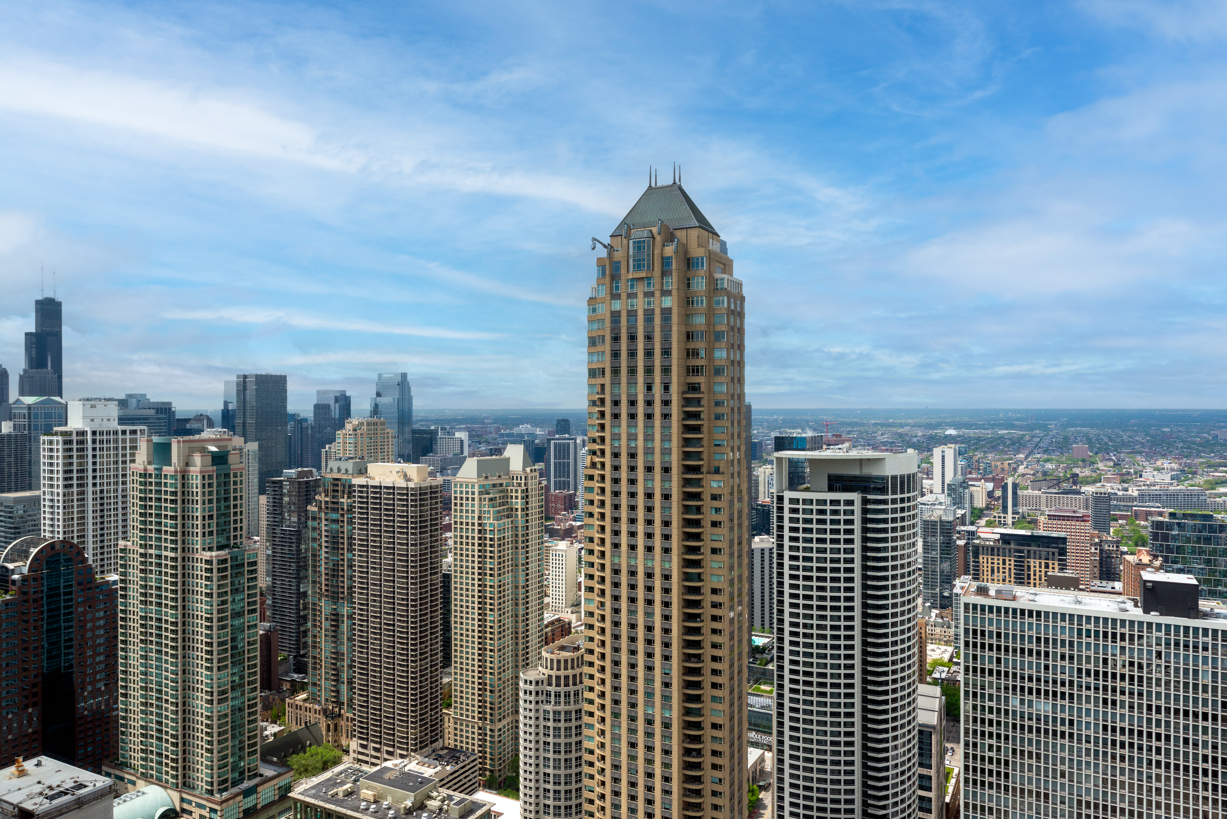  Refined Blend of Classic Architecture and Modern Design - 物件實景