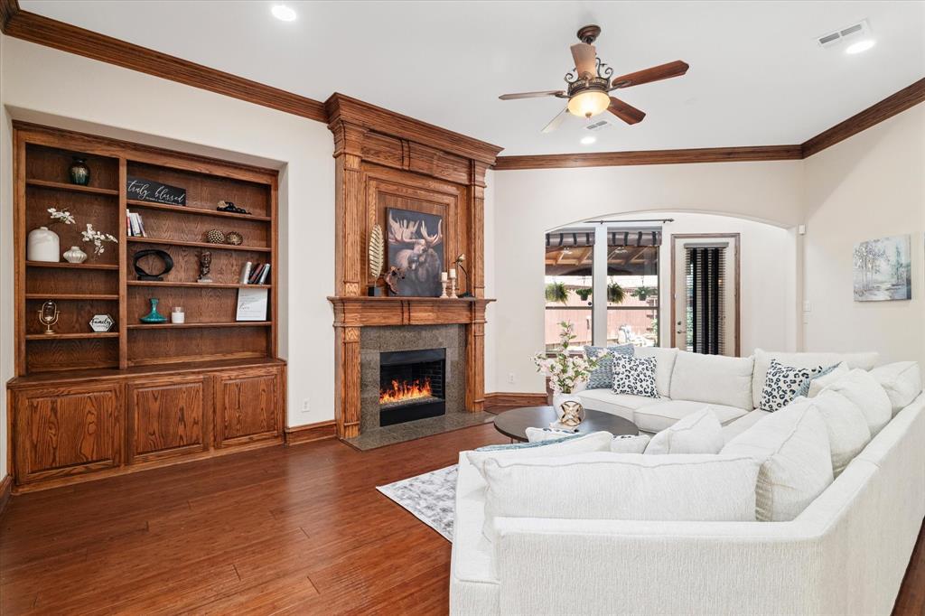 Frisco, Texas, 75033, United States, 5 Bedrooms Bedrooms, ,4 BathroomsBathrooms,Residential,For Sale,1907112