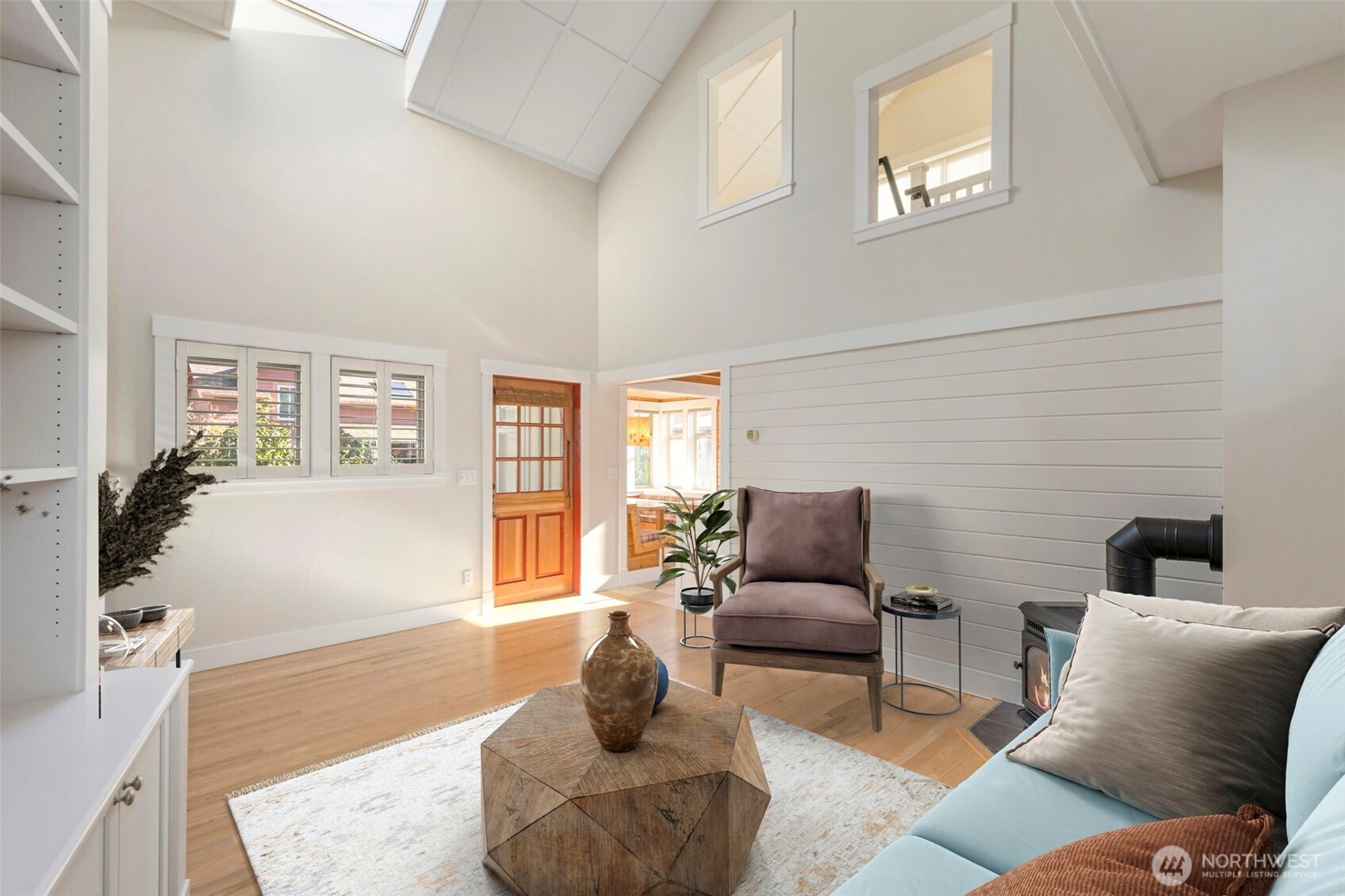 Port Townsend, Washington, 98368, United States, 2 Bedrooms Bedrooms, ,1 BathroomBathrooms,Residential,For Sale,1989470