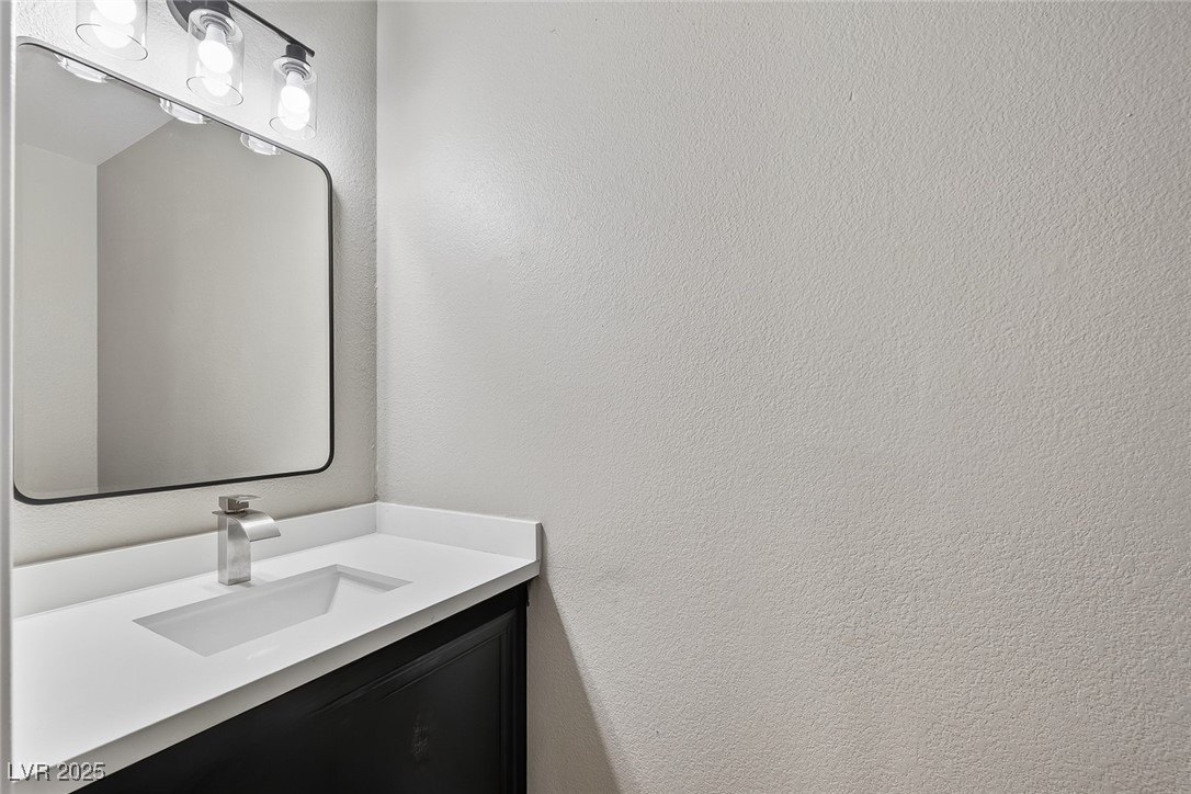 Las Vegas, Nevada, 89117, United States, 4 Bedrooms Bedrooms, ,3 BathroomsBathrooms,Residential,For Sale,1978159