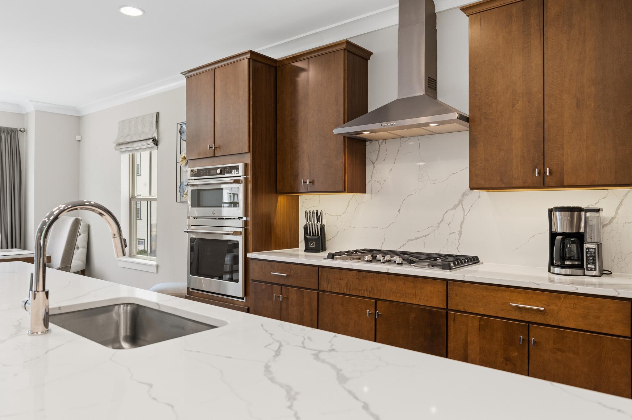  7774 Belvale Drive, Alexandria, VA, 22315 - 物件實景