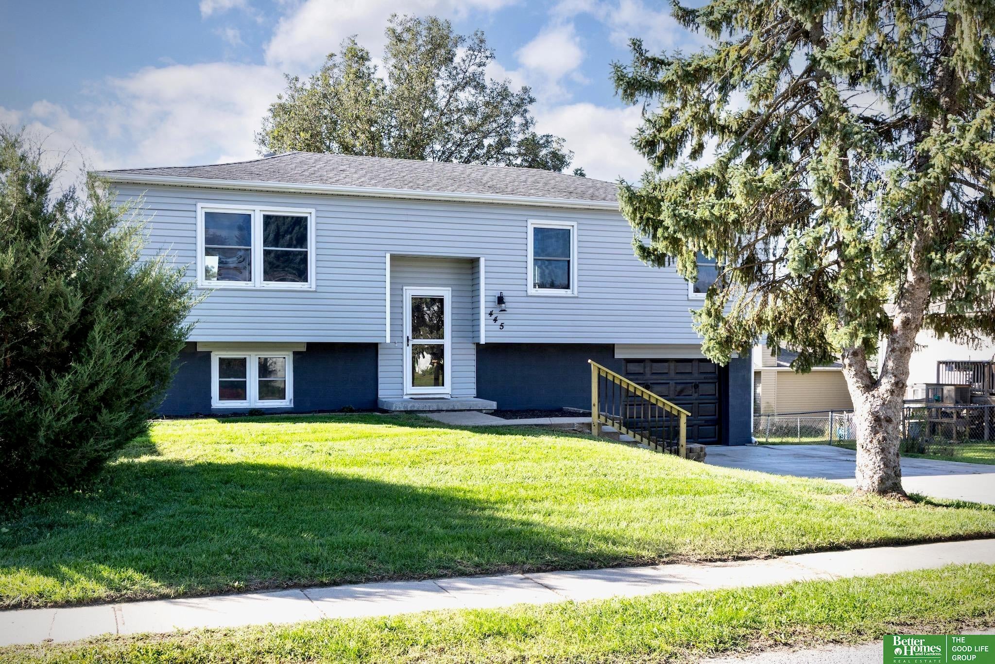 Hilltop Ave, Springfield, NE 68059
