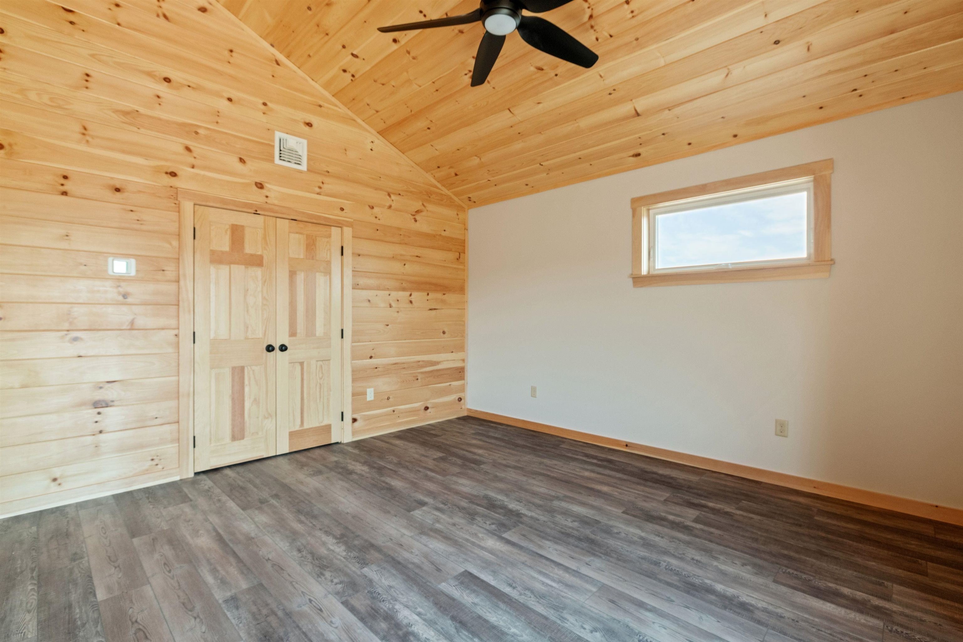 Thornton, New Hampshire, 03285, United States, 3 Bedrooms Bedrooms, ,3 BathroomsBathrooms,Residential,For Sale,1974292