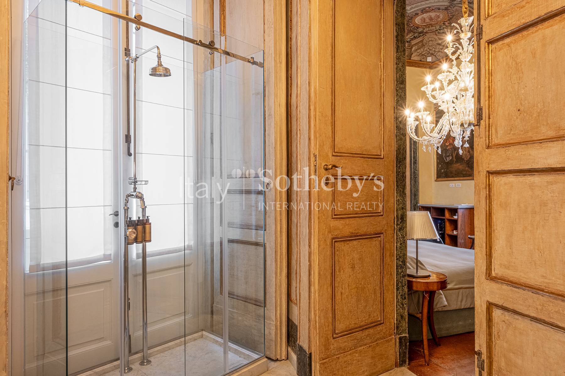  Monumental historic mansion in the heart of Naples - 物件實景