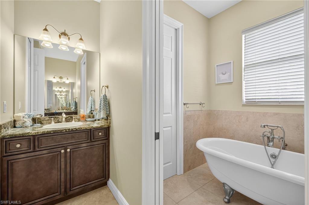 Cape Coral, Florida, 33904, United States, 5 Bedrooms Bedrooms, ,5 BathroomsBathrooms,Residential,For Sale,1947779