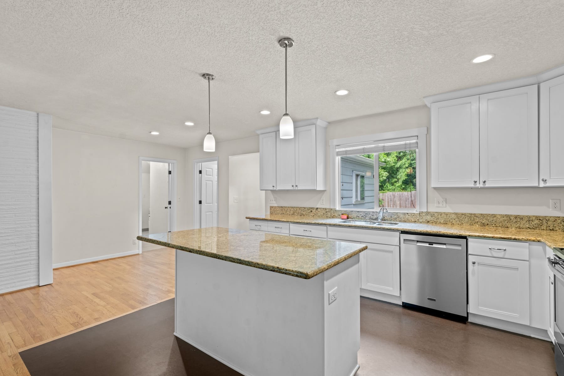  232 6TH ST Lake Oswego, OR 97034 - 物件實景
