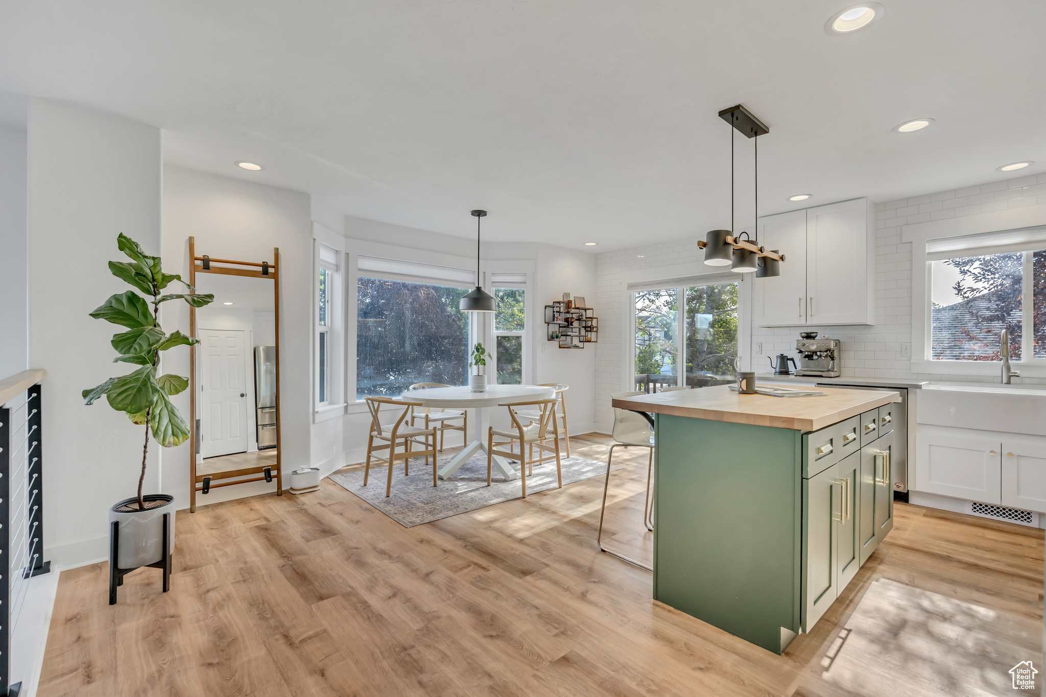Heber City, Utah, 84032, United States, 4 Bedrooms Bedrooms, ,3 BathroomsBathrooms,Residential,For Sale,1903618