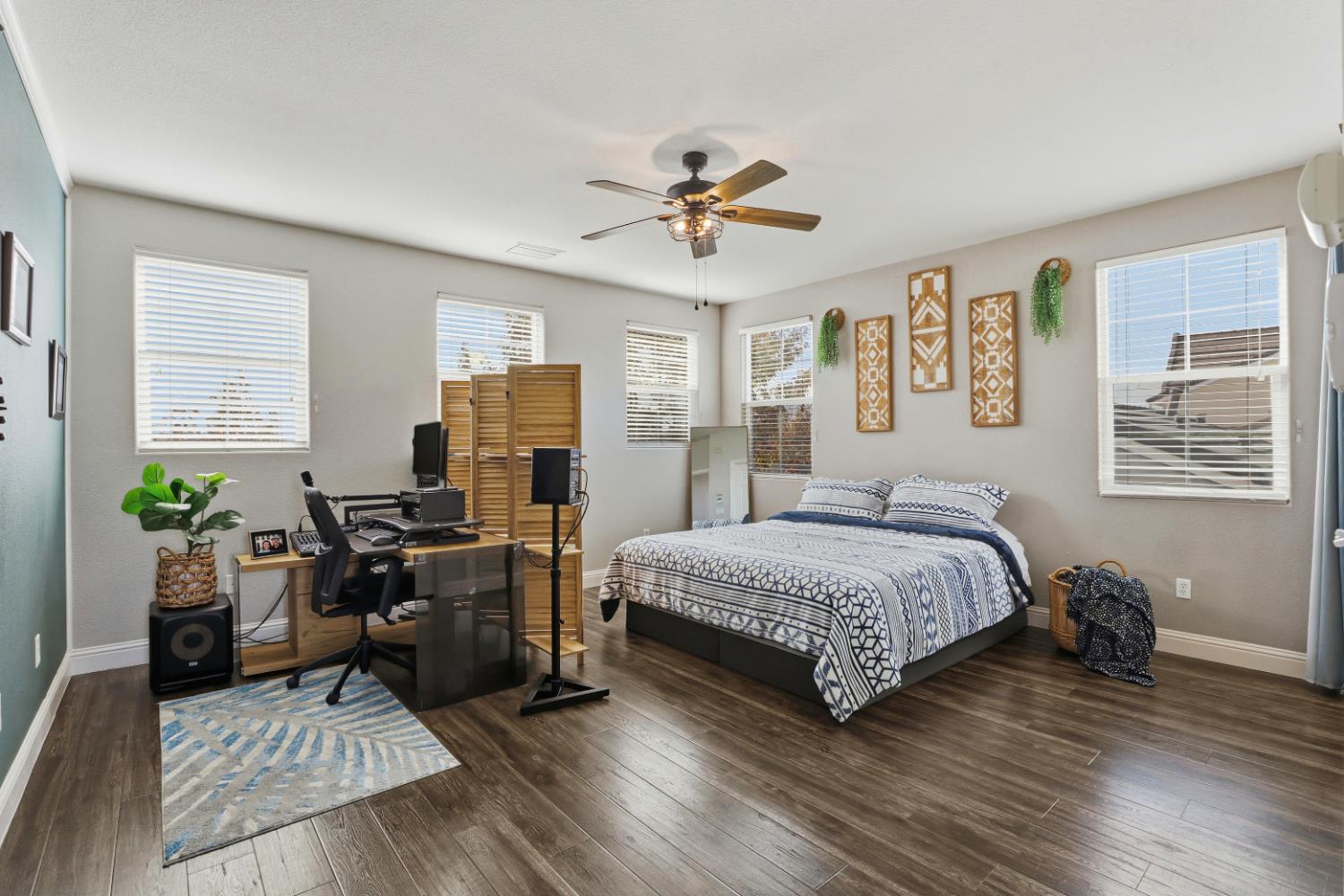 Rancho Cordova, California, 95670, United States, 3 Bedrooms Bedrooms, ,3 BathroomsBathrooms,Residential,For Sale,1991437