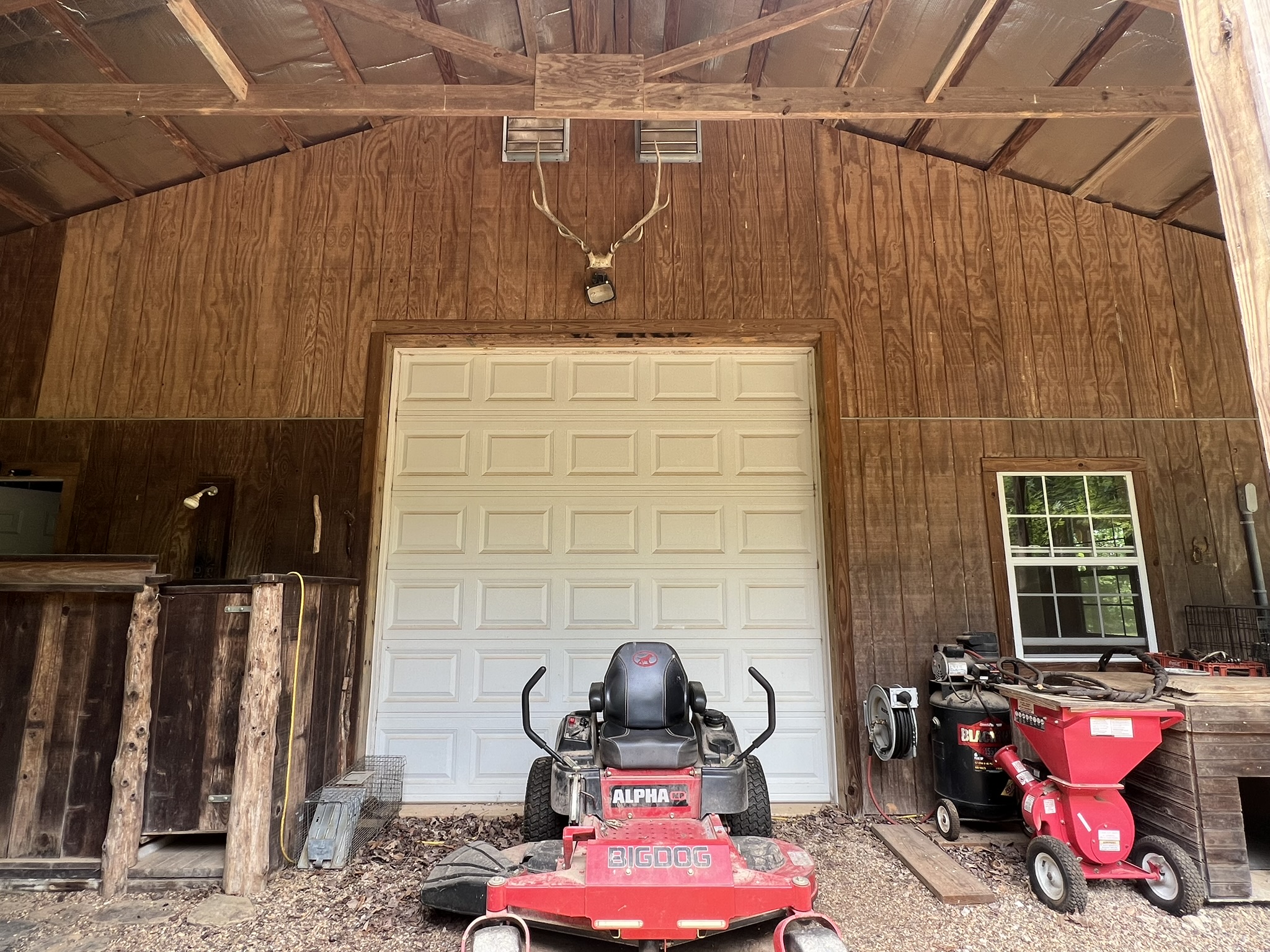 Mena, Arkansas, 71953, United States, 3 Bedrooms Bedrooms, ,3 BathroomsBathrooms,Residential,For Sale,1979119