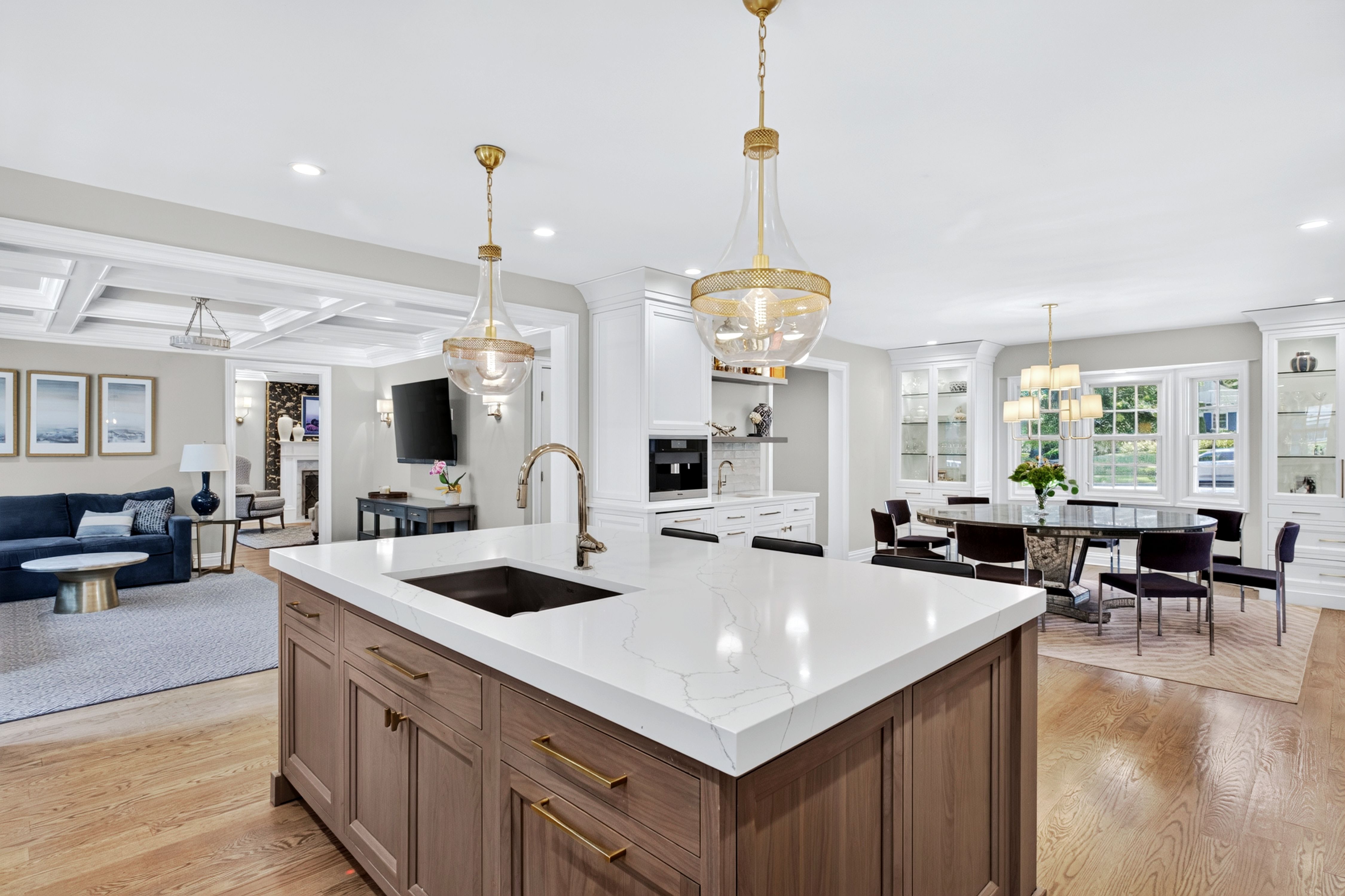  162 Manhasset Woods Road, Manhasset, NY 11030 - 物件實景