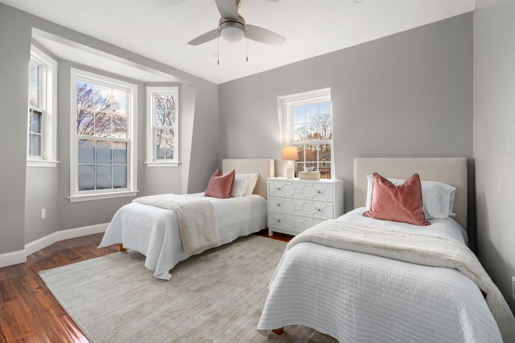 Newton, Massachusetts, 02460, United States, 8 Bedrooms Bedrooms, ,10 BathroomsBathrooms,Residential,For Sale,1993263