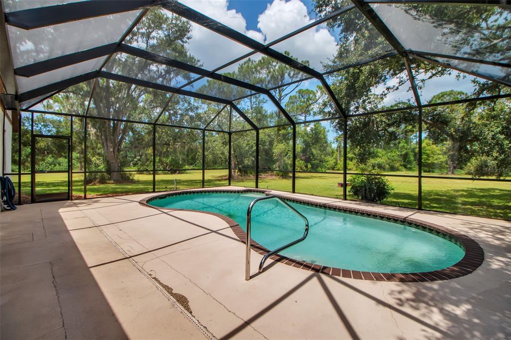 Sarasota, Florida, 34241, United States, 3 Bedrooms Bedrooms, ,3 BathroomsBathrooms,Residential,For Sale,2003137