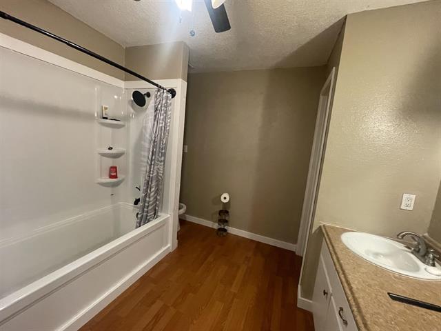 Hamshire, Texas, 77622, United States, 3 Bedrooms Bedrooms, ,Residential,For Sale,1994406