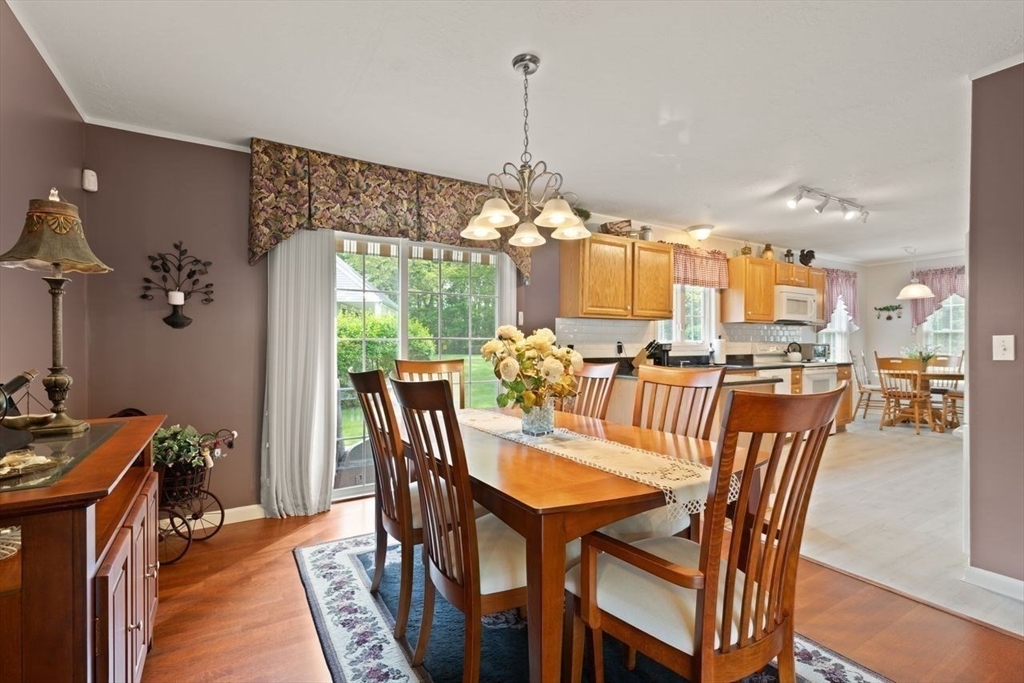 Easton, Massachusetts, 02375, United States, 3 Bedrooms Bedrooms, ,2 BathroomsBathrooms,Residential,For Sale,1838862