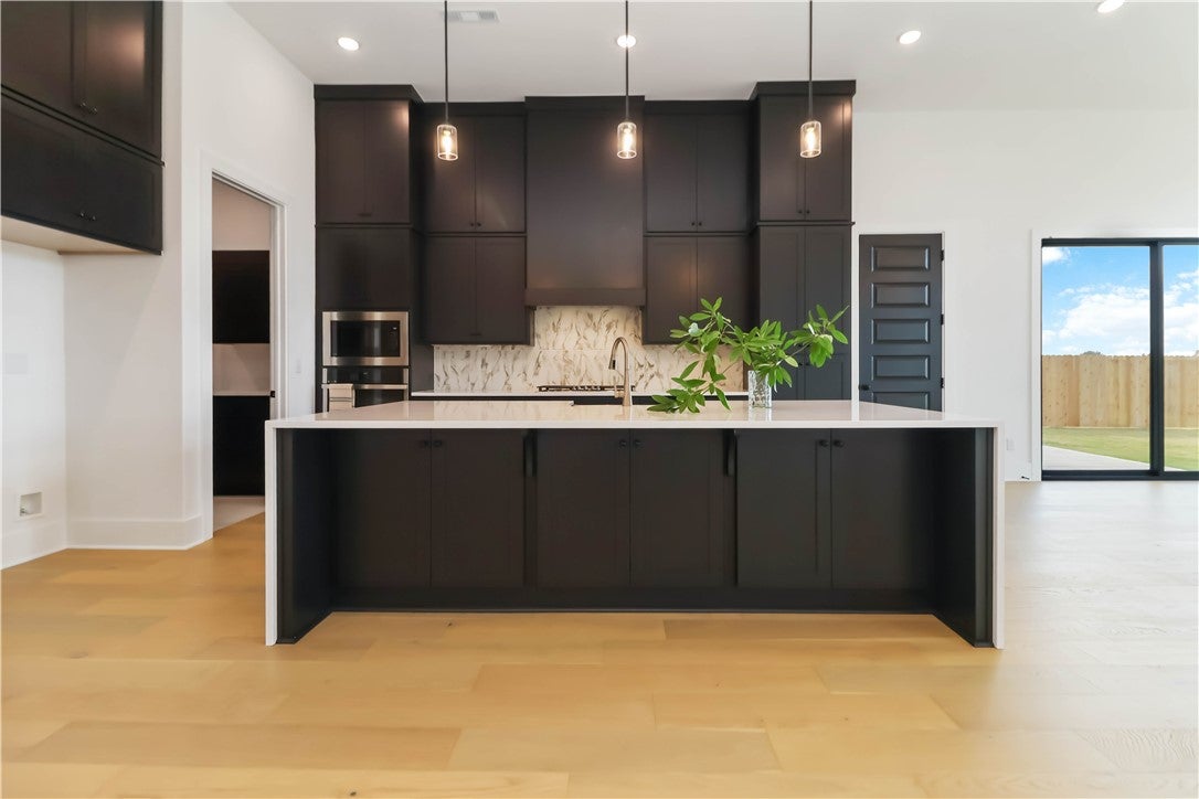 Bentonville, Arkansas, 72713, United States, 4 Bedrooms Bedrooms, ,3 BathroomsBathrooms,Residential,For Sale,1989586