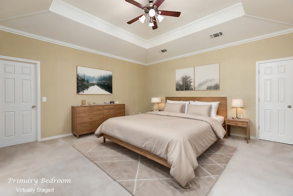 Lufkin, Texas, 75901, United States, 4 Bedrooms Bedrooms, ,5 BathroomsBathrooms,Residential,For Sale,1989881