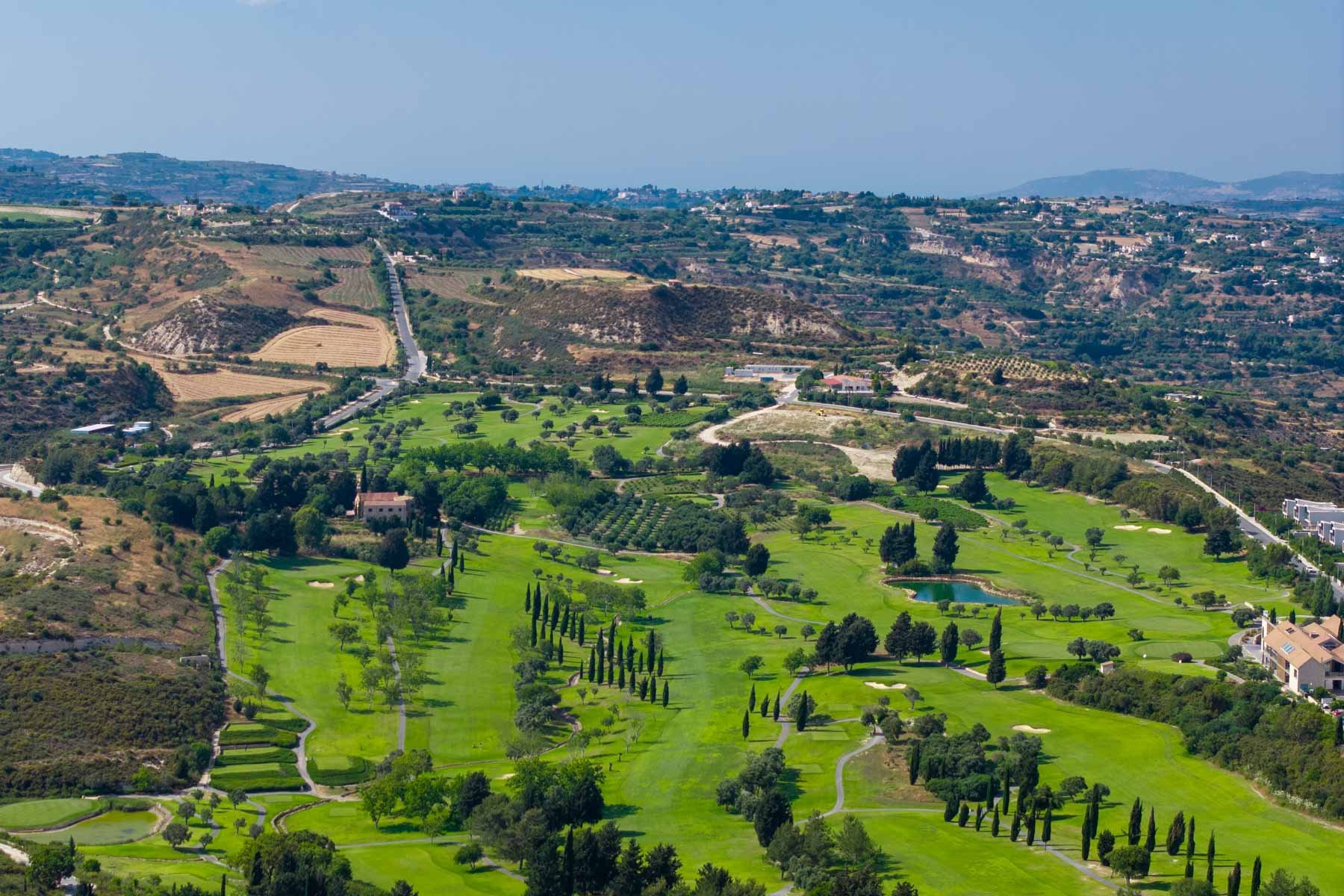  Rare Three Bedroom Golf-Front Villa with Private Pool in Minthis Resort, Pafos - 物件實景